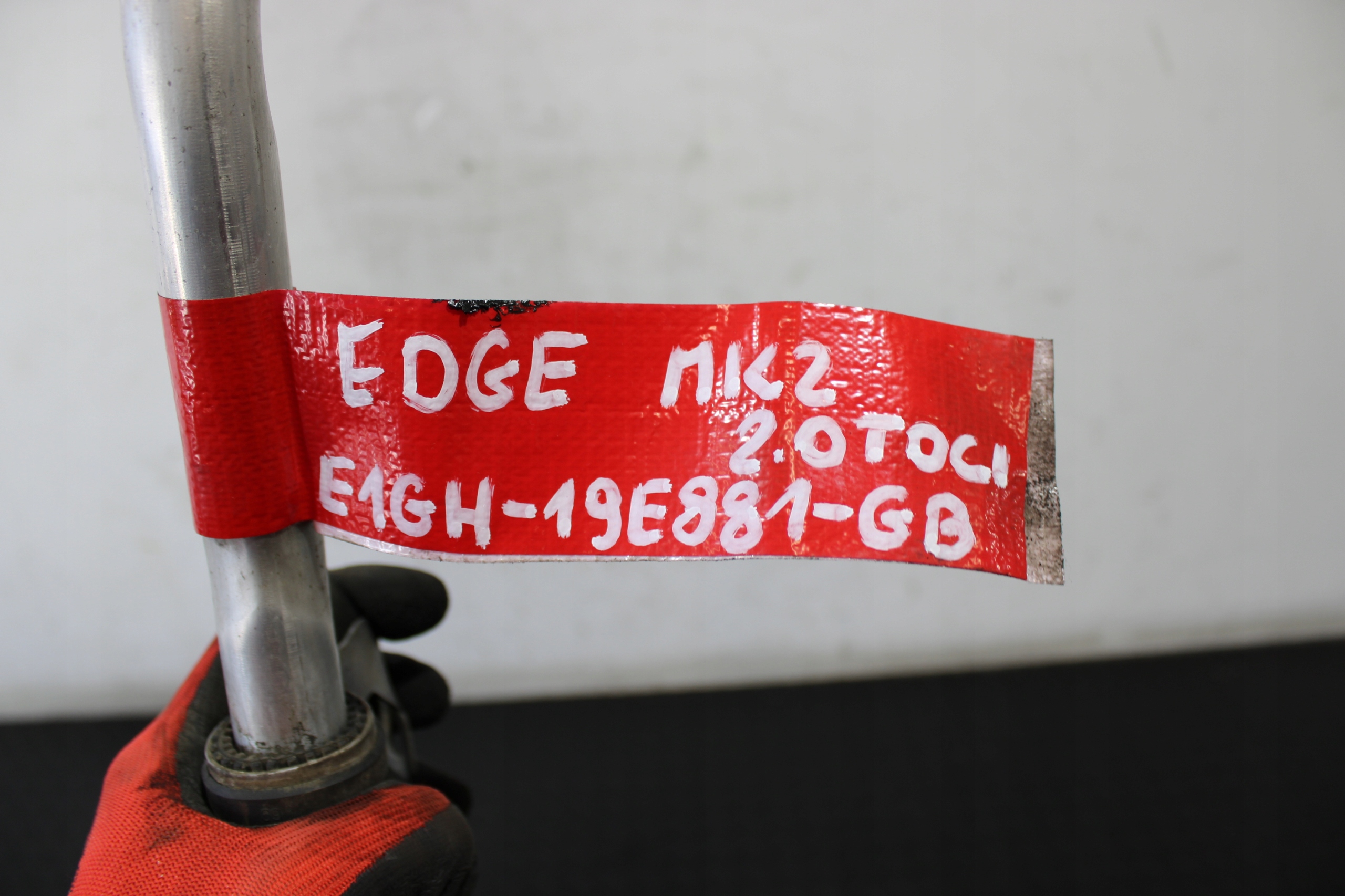 hadice vedení klimatizaci FORD EDGE MK2 E1GH19E881-GB