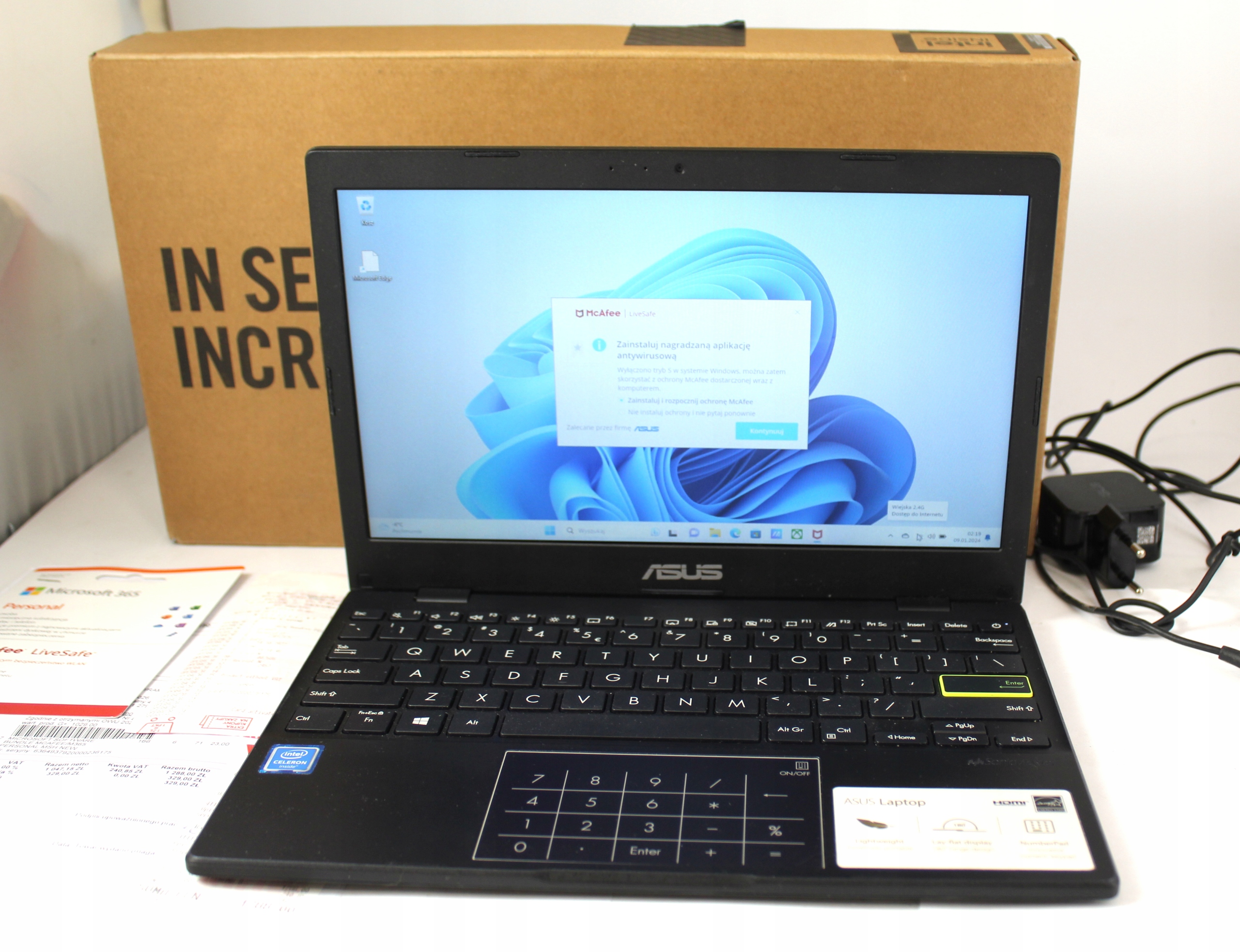 Laptop Asus VivoBook Go E210MA 11,6 " Intel Celeron 4 GB / 128 GB niebieski