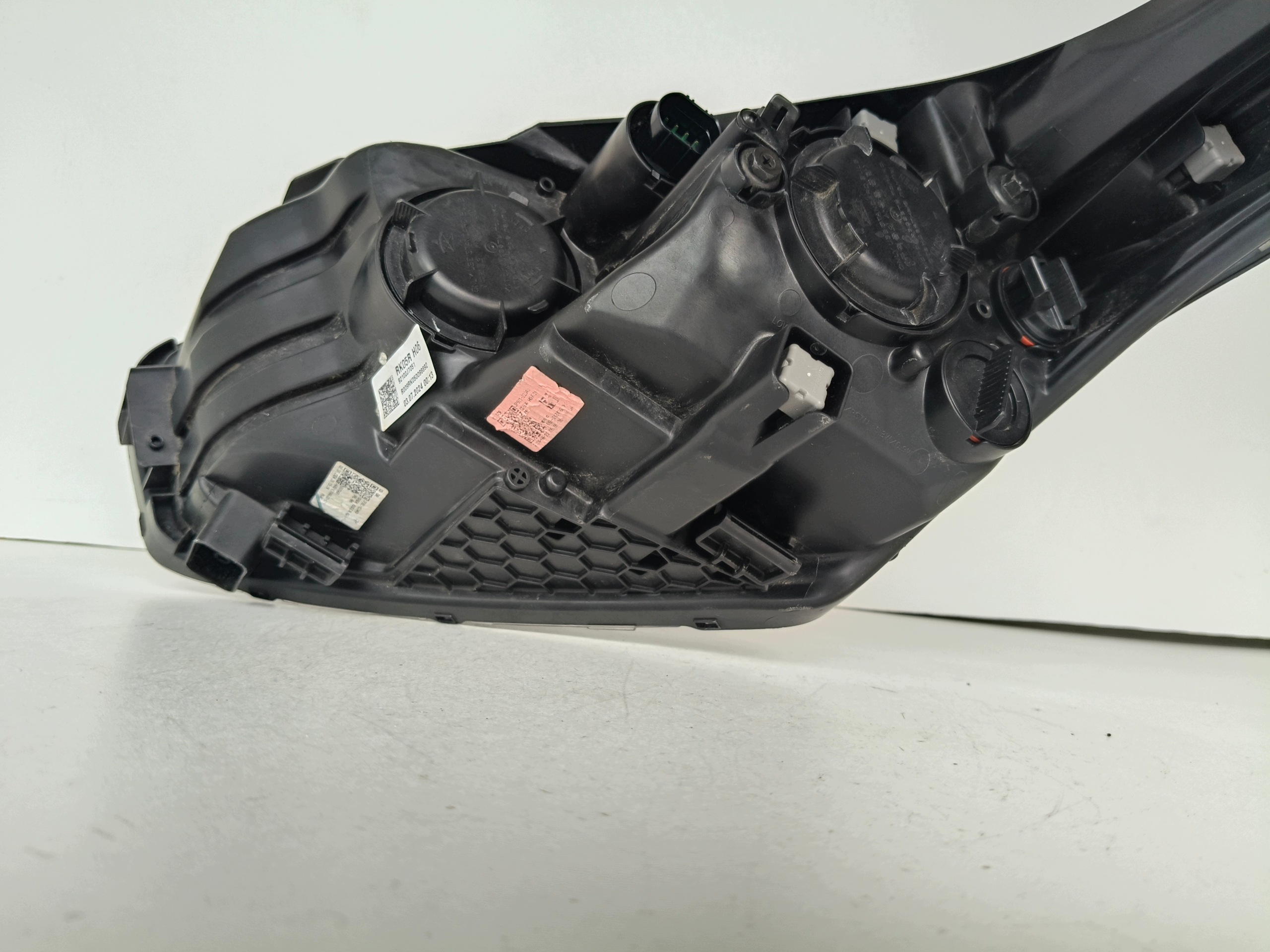 light right REFLEKTOR KIA CEED III 21- LIFT