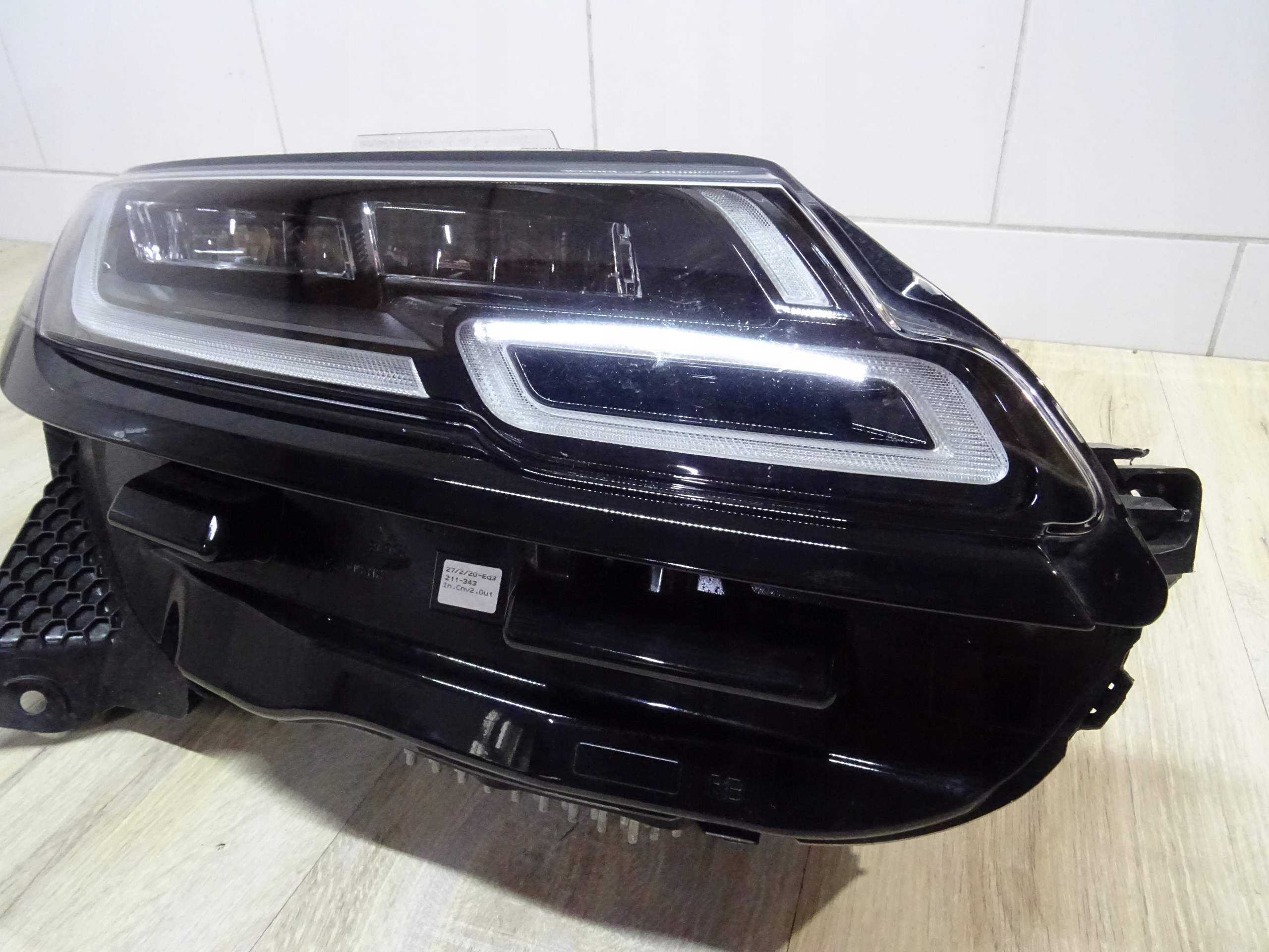 Range Rover Velar L560 Full Led l8a2-13w029-la Strona zabudowy prawa