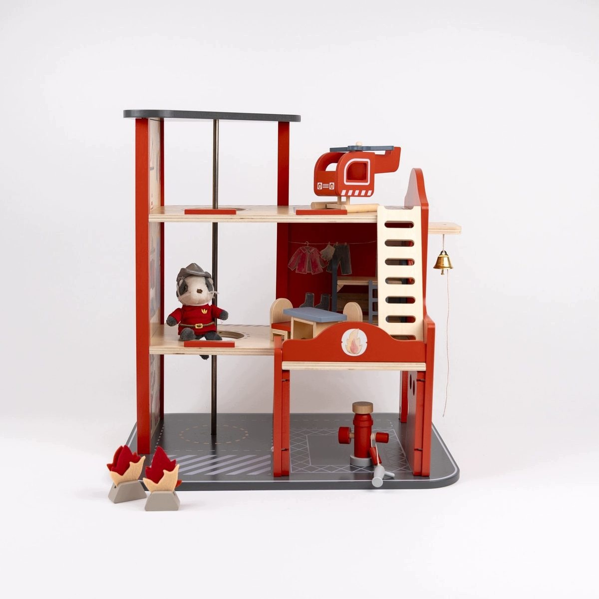 Egmont Toys: remiza strażacka duża z akcesoriami i figurką przyjaciela