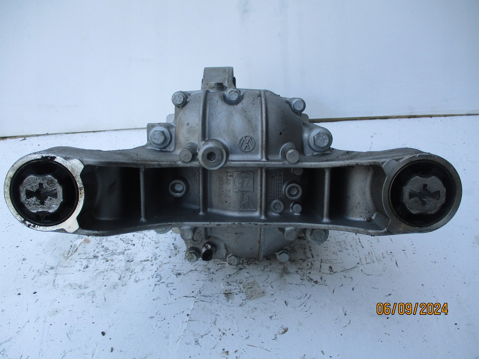 differenciál differenciál far hátsó VW TOUAREG 7P0 3,6i MEY 0BP525015J