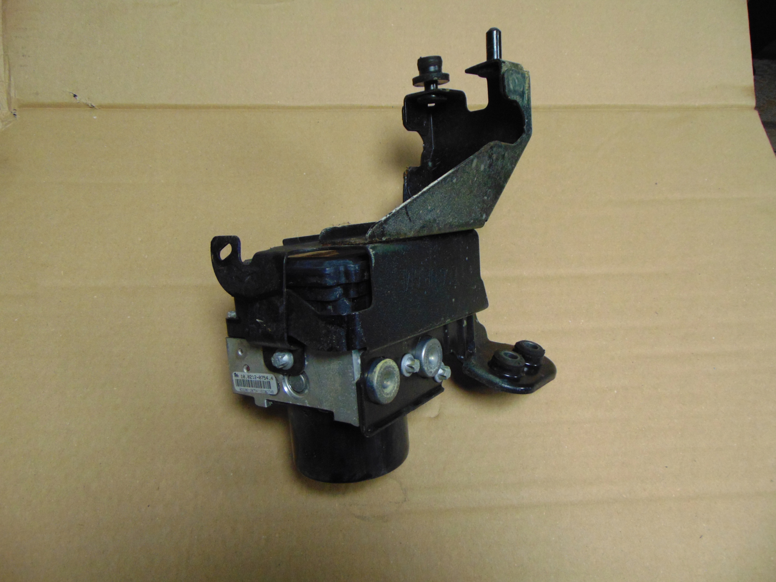 насос ABS opel ASTRA IV ZAFIRA 13332613