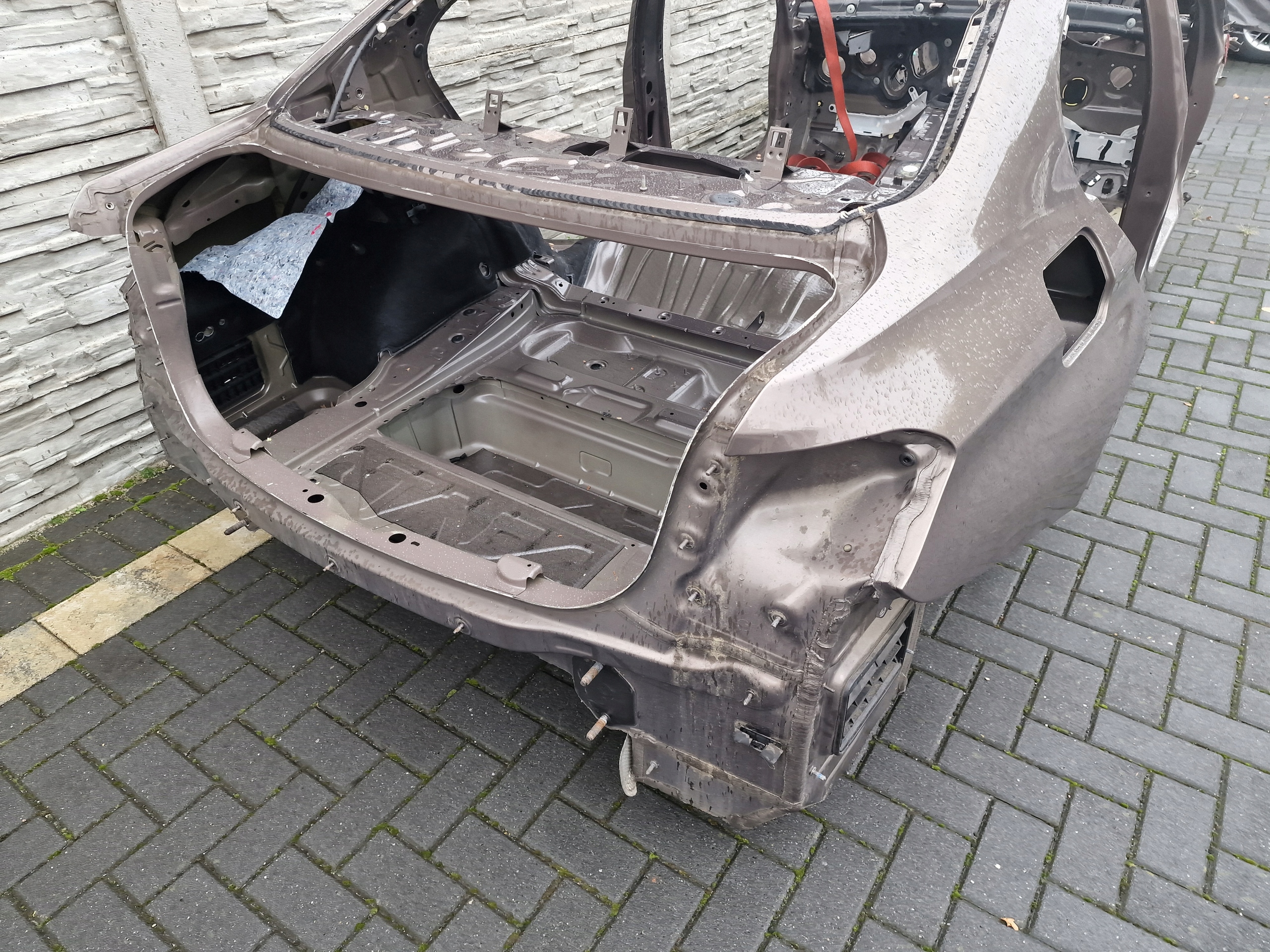 BMW F30 F31 quarter quarter side threshold right rear part B06