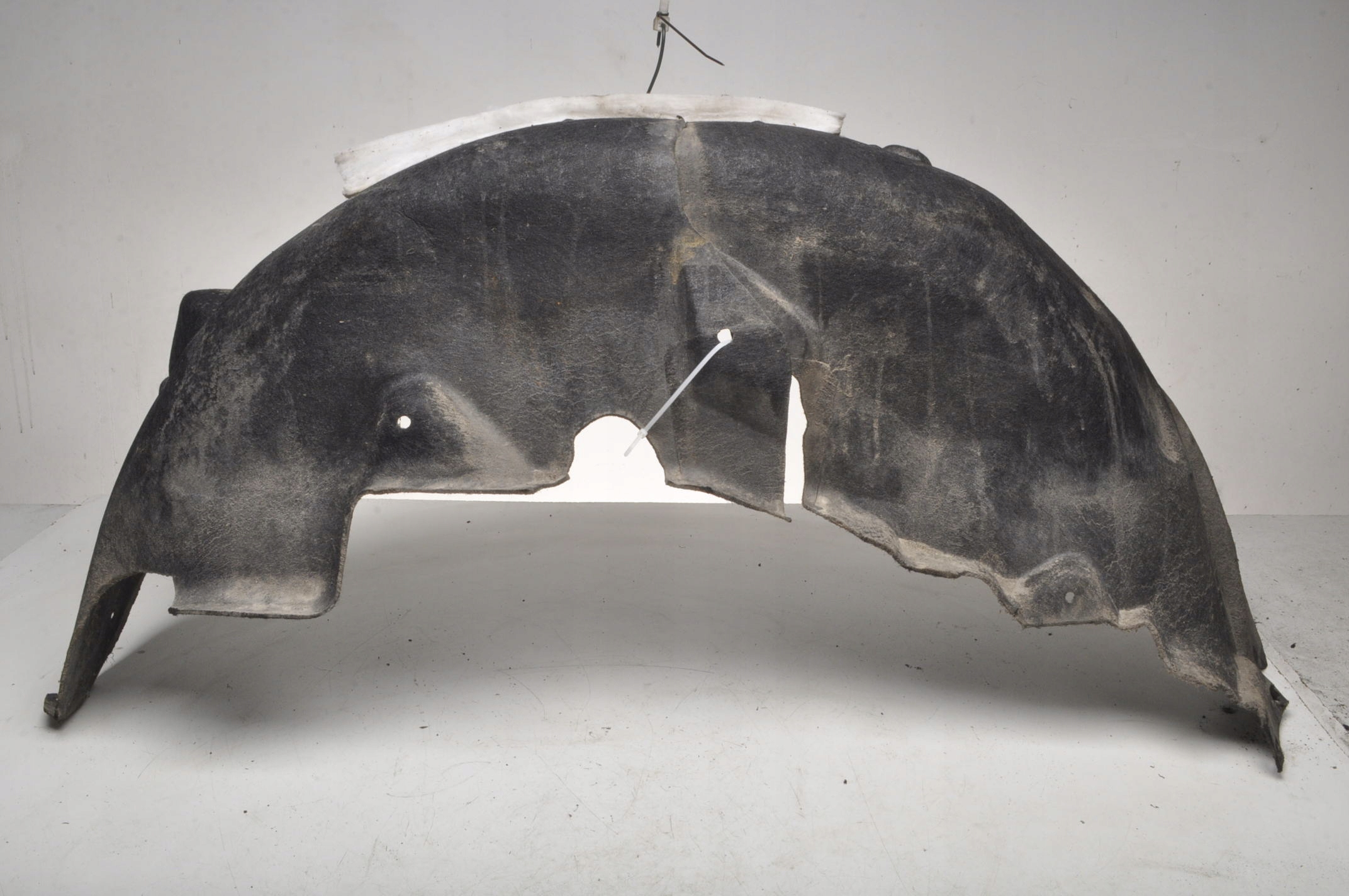 LAND ROVER DISCOVERY L462 NADKOLE LEWY TYŁ