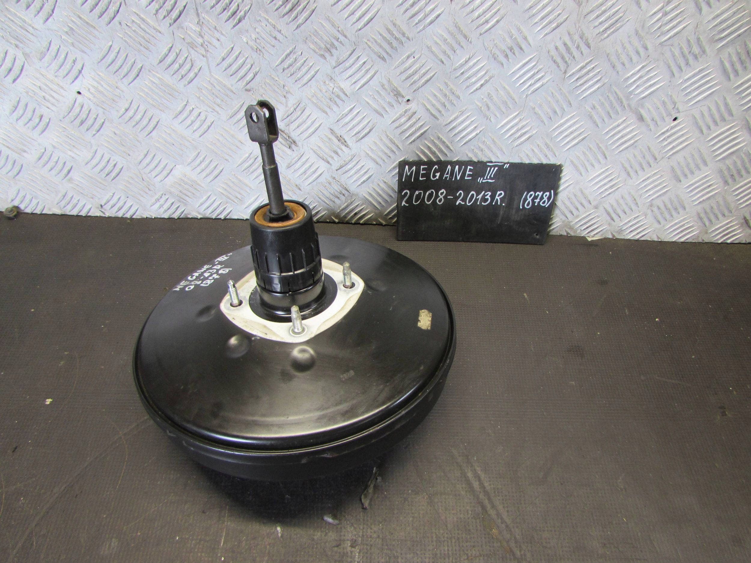 Servo RENAULT MEGANE III 08-13r 472100005R