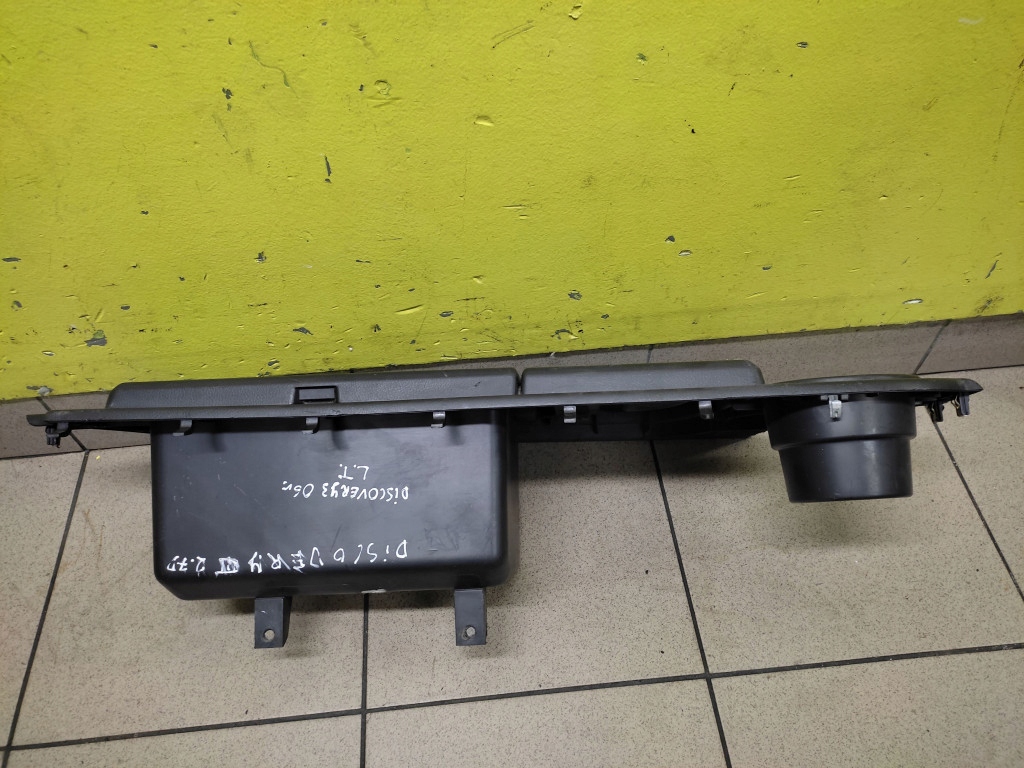 LAND ROVER DISCOVERY III passenger compartment boot left ESJ501010