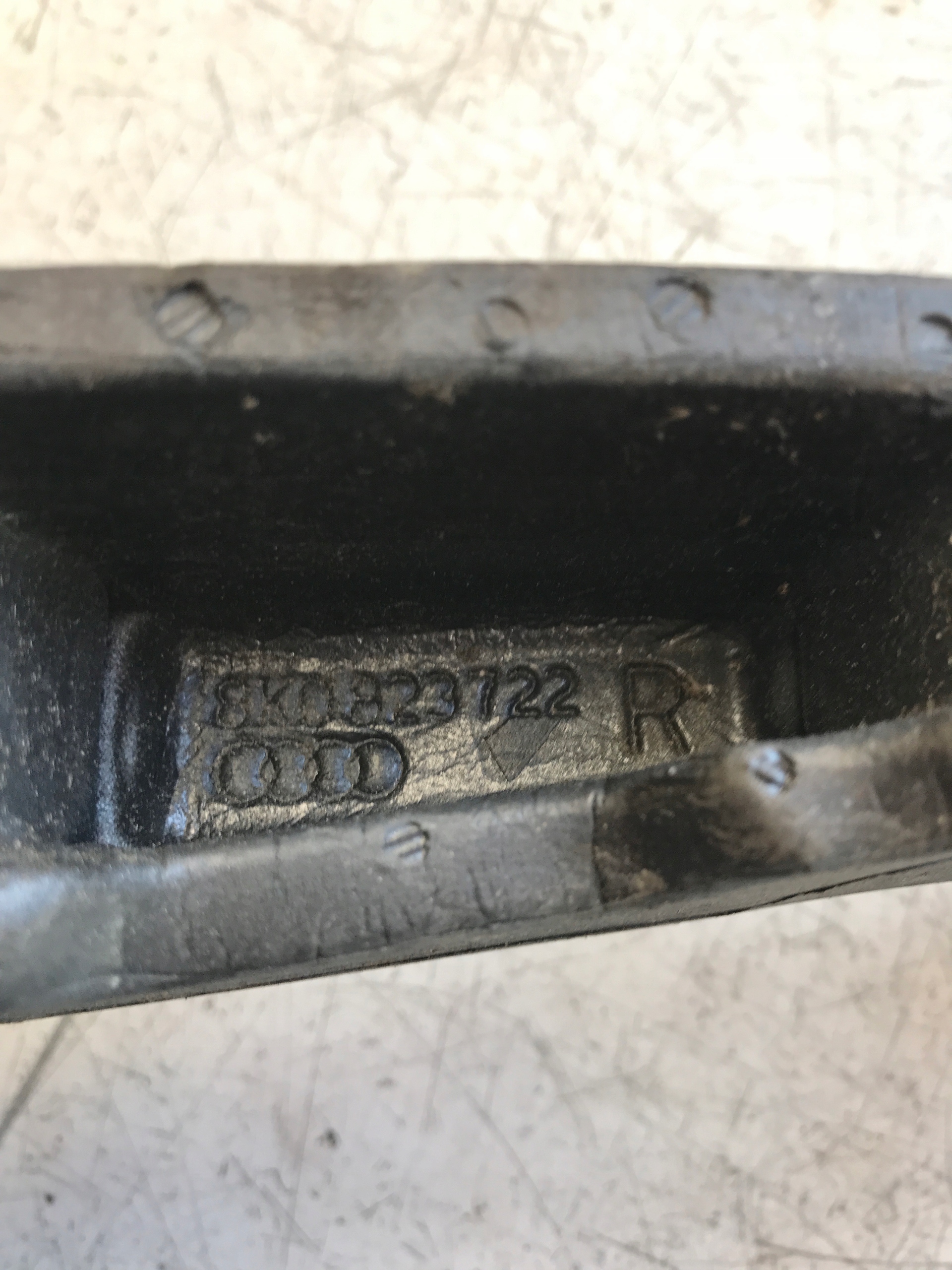 Insonorisation Aile Droite Avant AUDI A4 B8