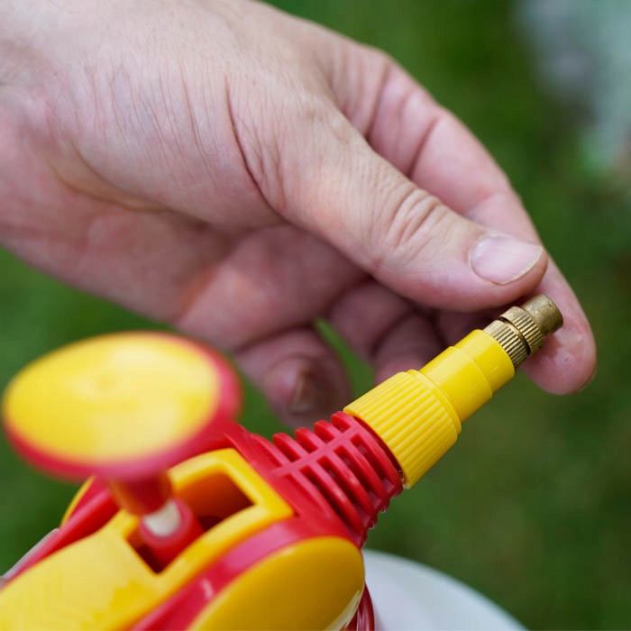 OPRYSKIWACZ 2L RĘCZNY CIŚNIENIOWY SPRYSKIWACZ MAŁY REGULACJA STRUMIENIA Marka Sprayer