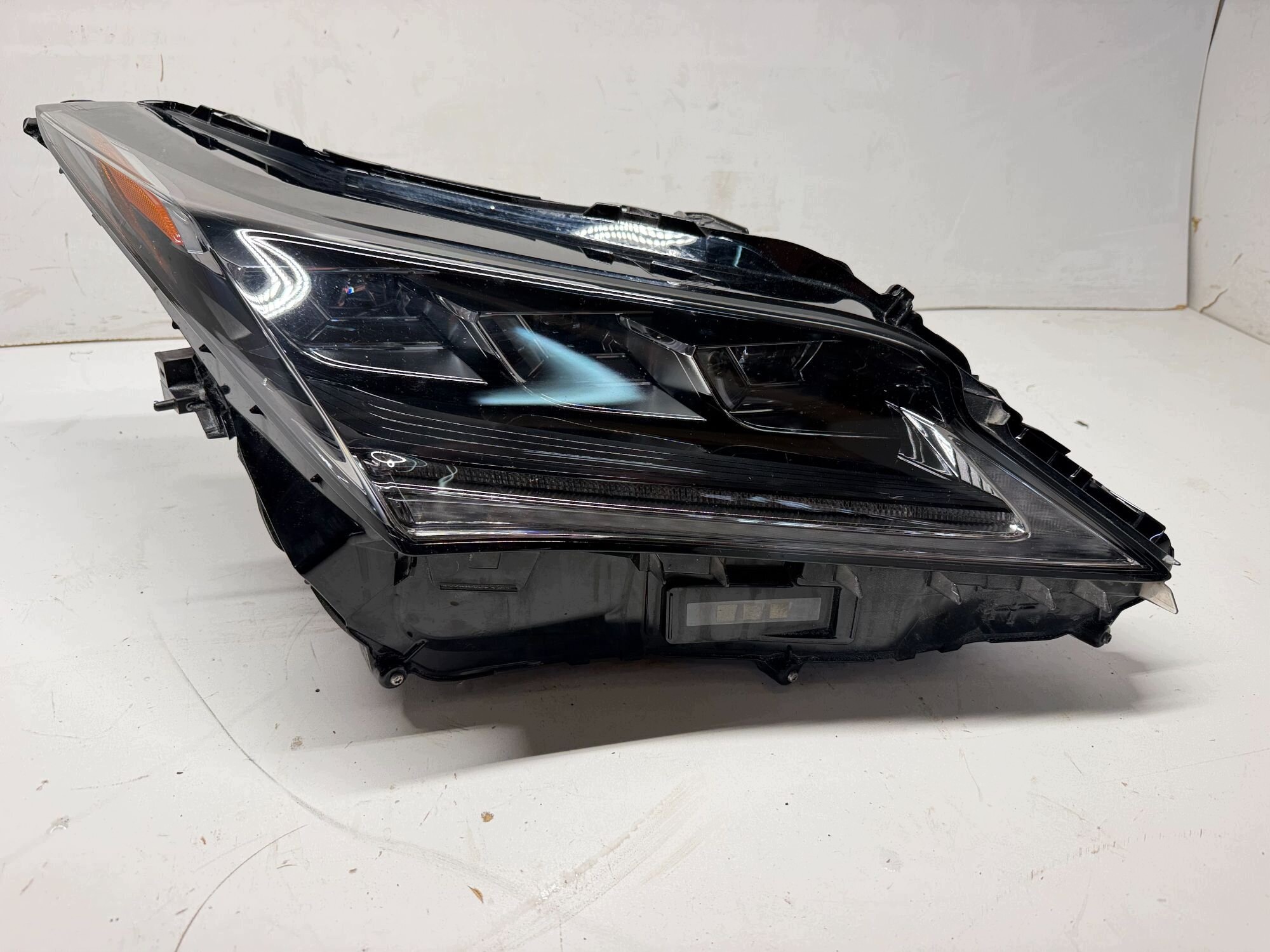 lámpa jobb első FULL LED LEXUS RX IV 2015-2020 szép