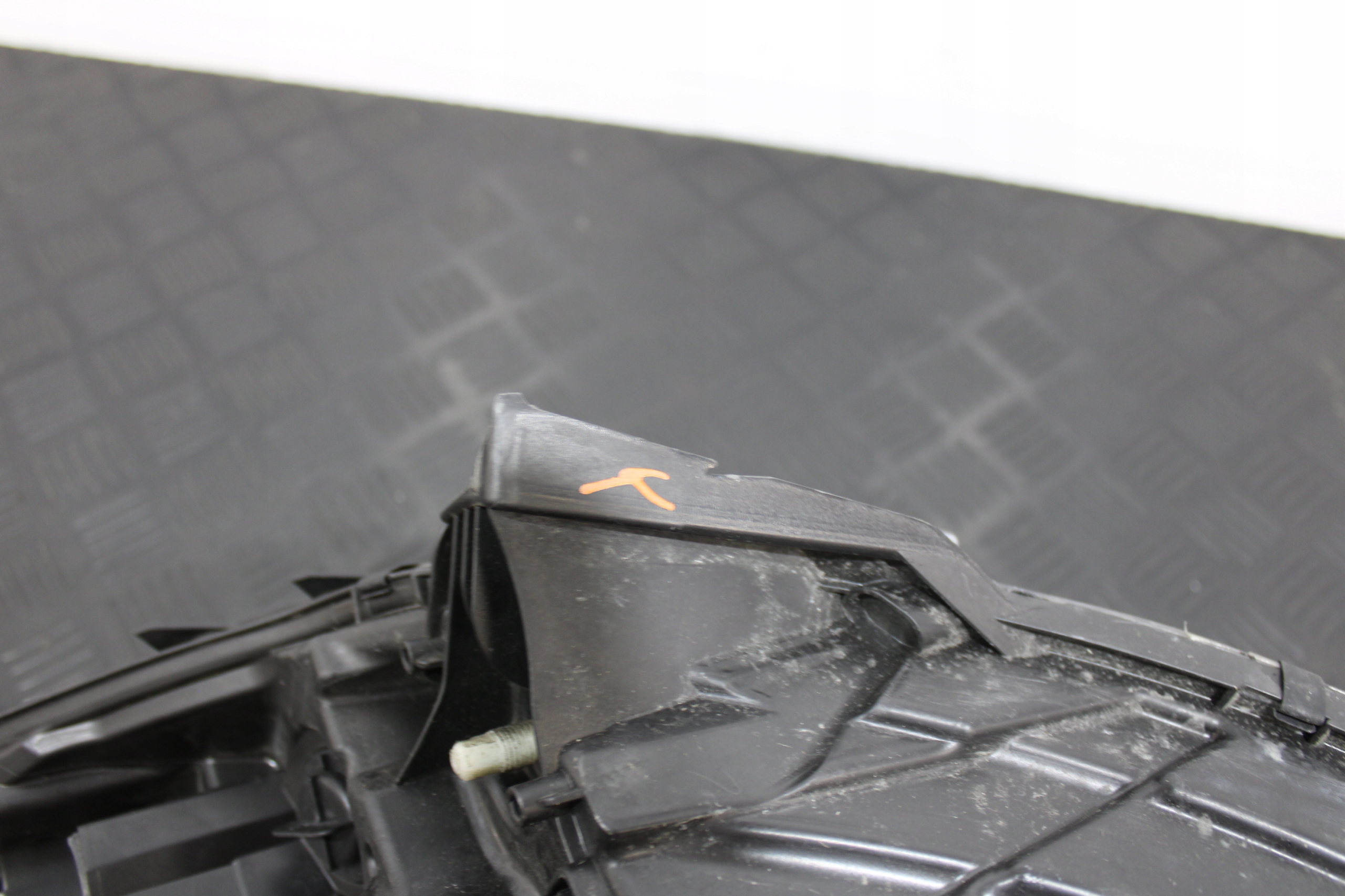 light right front 260102734R RENAULT CAPTUR