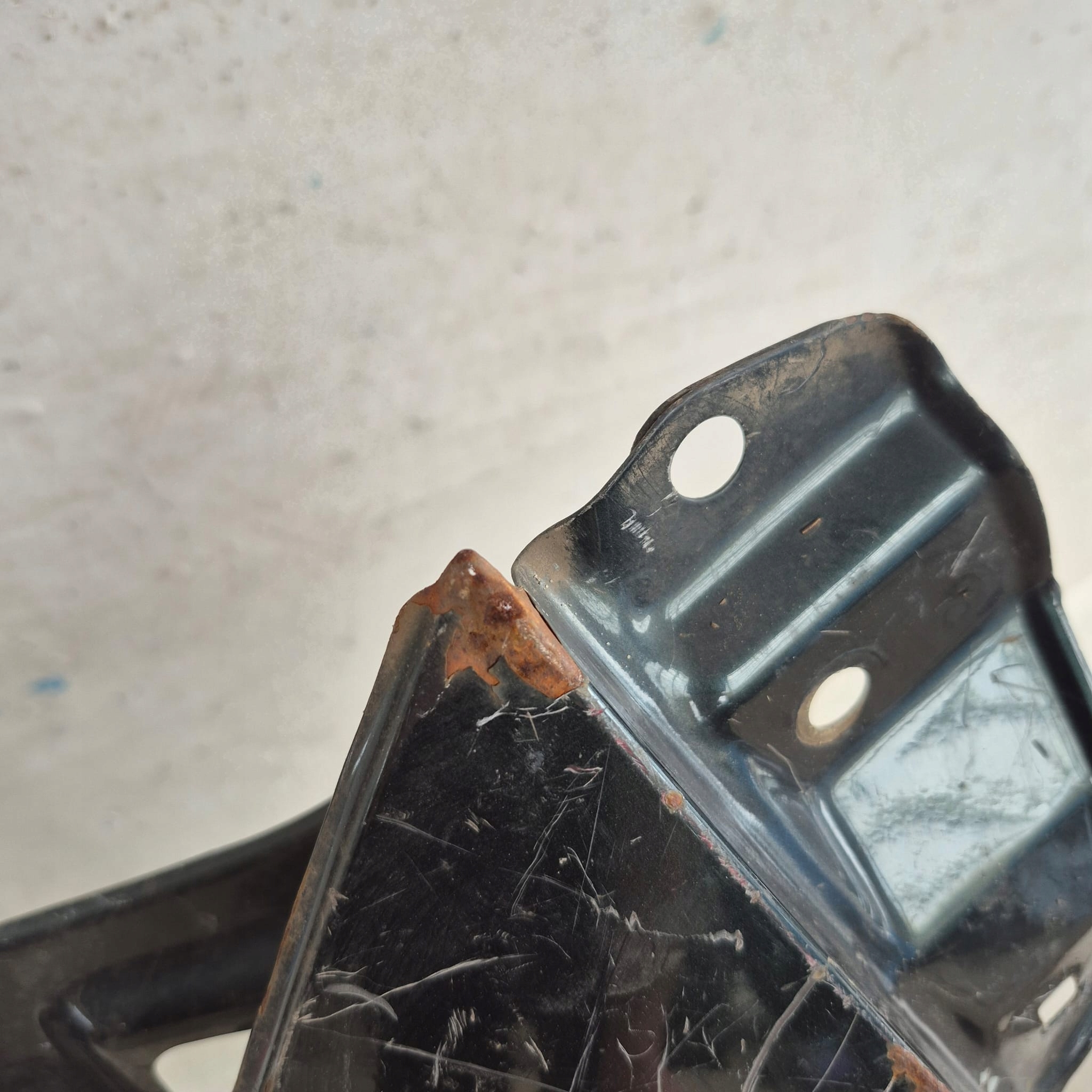 TOYOTA AURIS and 1 06-09 fender front front right