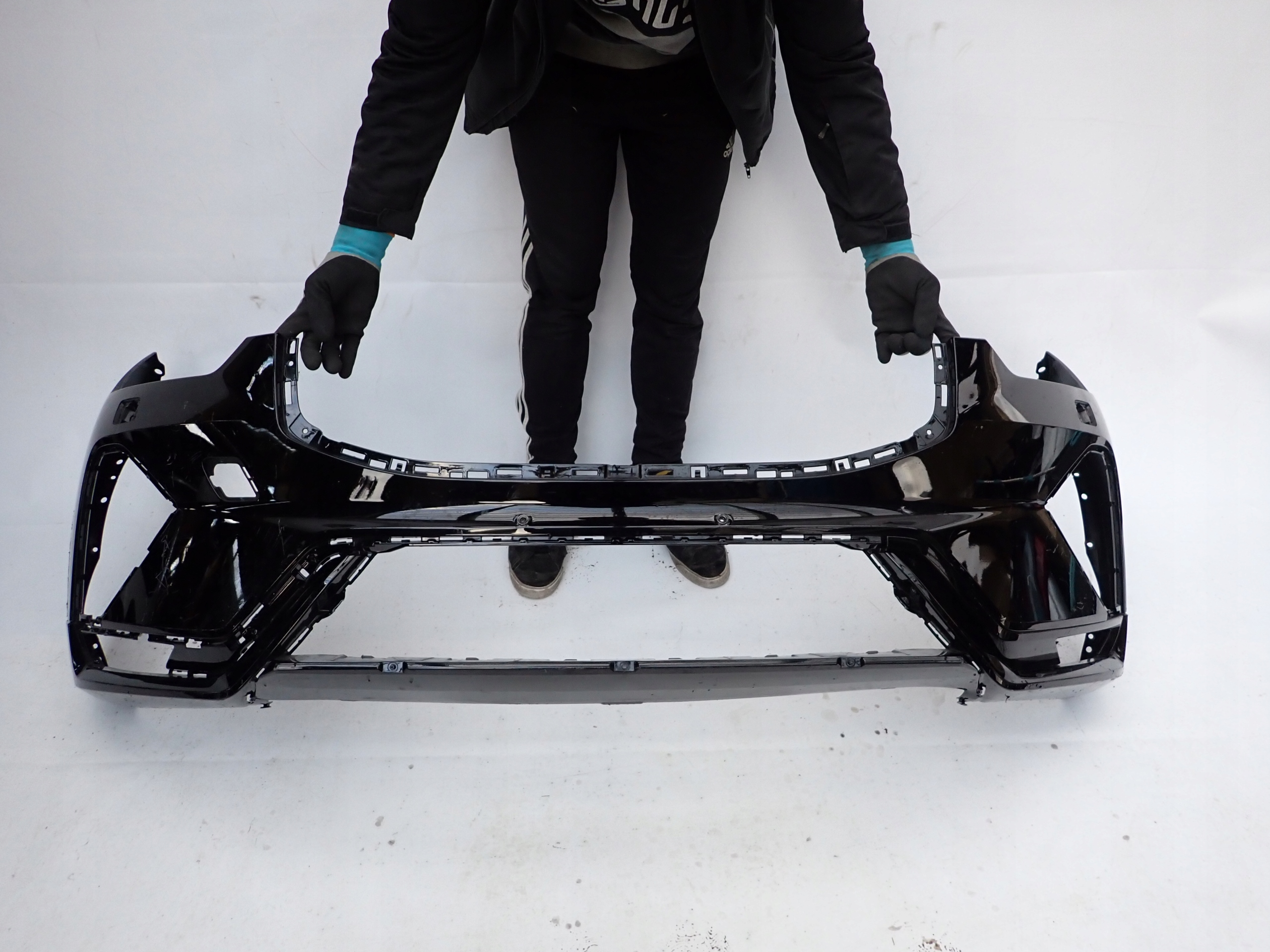 VOLVO XC60 II LIFT R-design bumper front front PDC 32234958