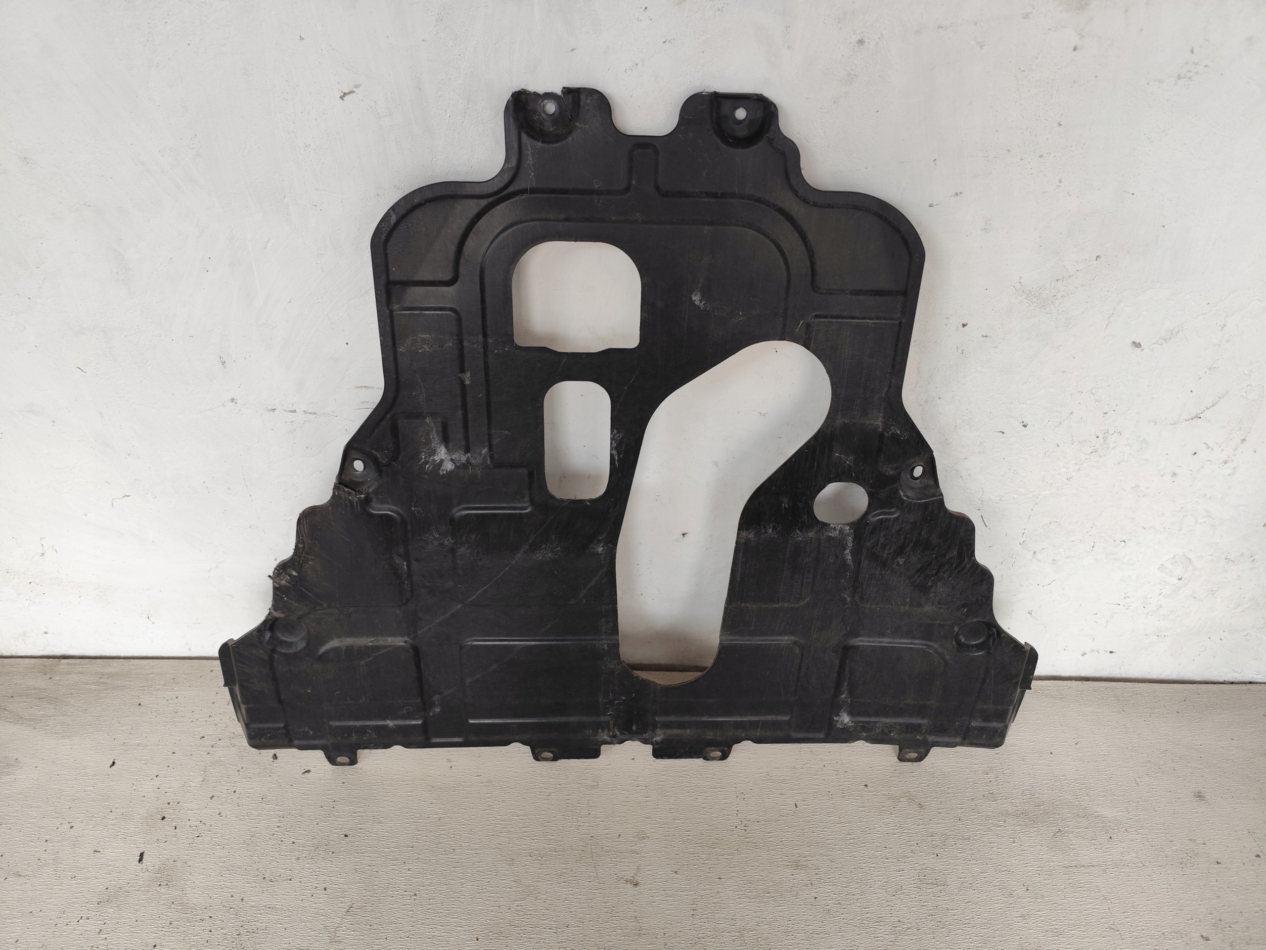 SSANGYONG TIVOLI 2016 1.6 E-XGI cover lower below engine