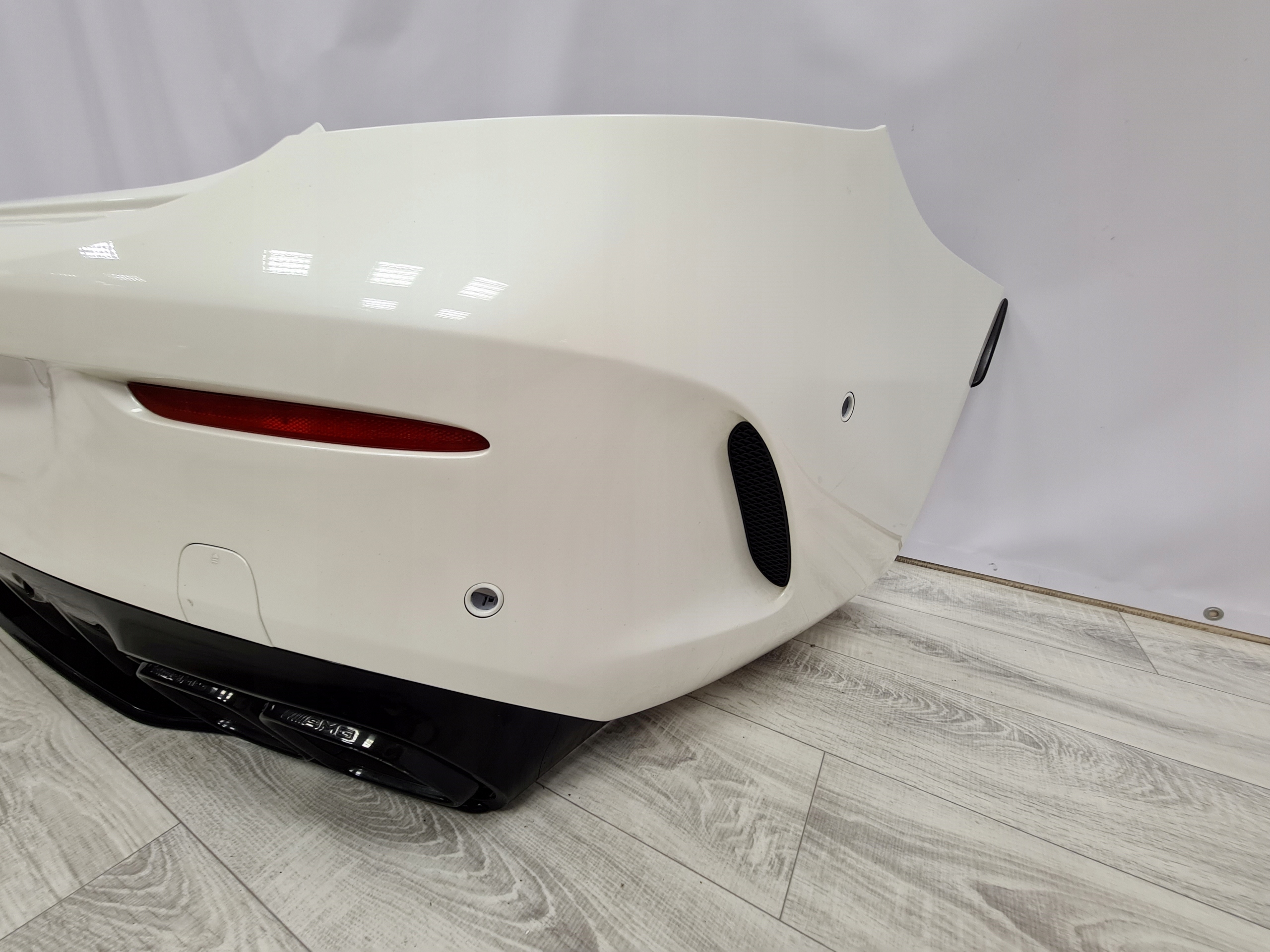 Mercedes C W205 63 AMG Zderzak TYŁ Kompletny LIFT - galeria