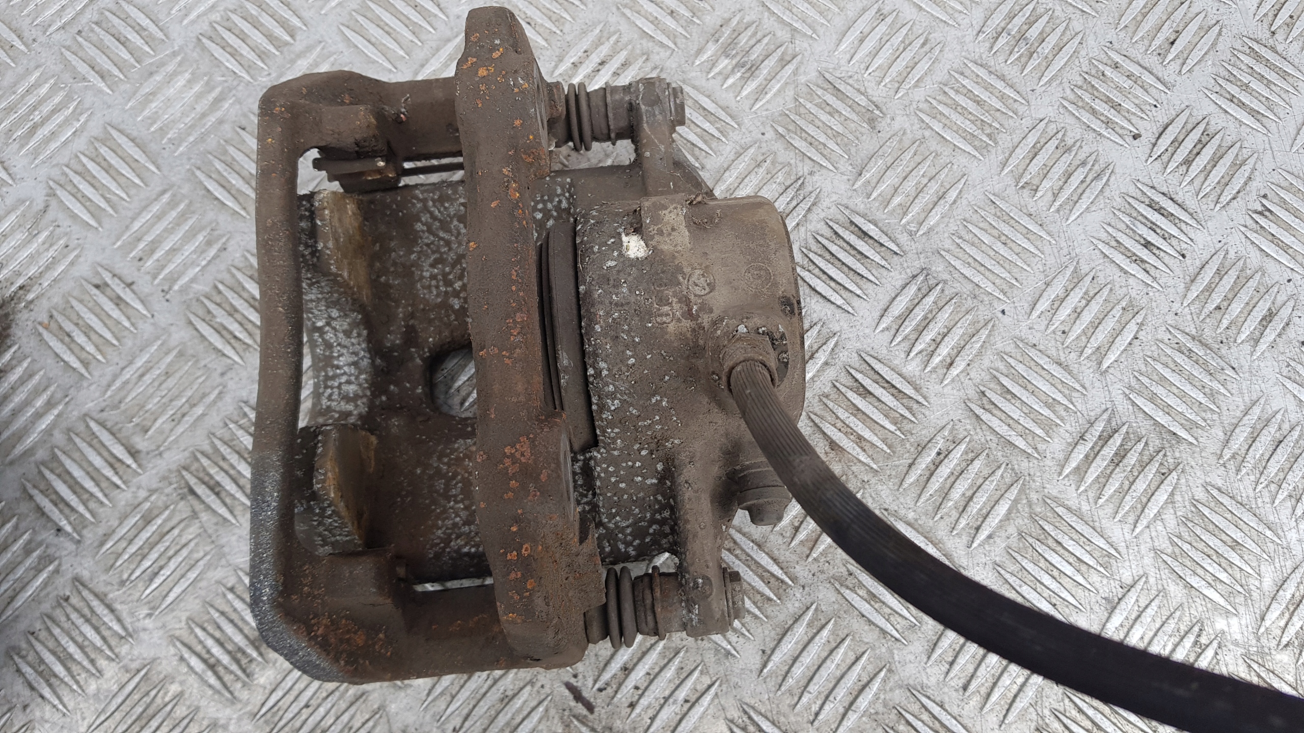 MERCEDES W212 2.2 CDI caliper brake right left front 295X28