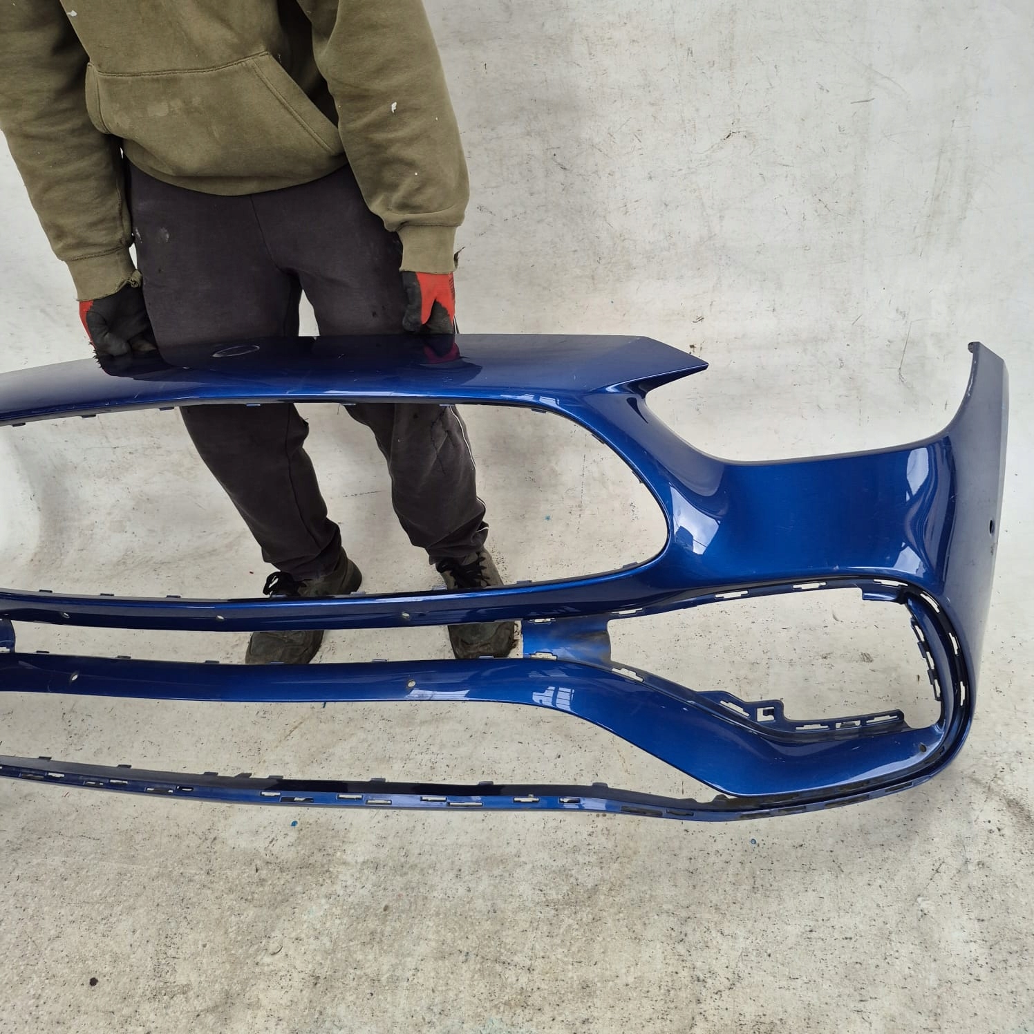 MERCEDES C-KLASA W206 AMG 21- bumper front front PDC A2068858401