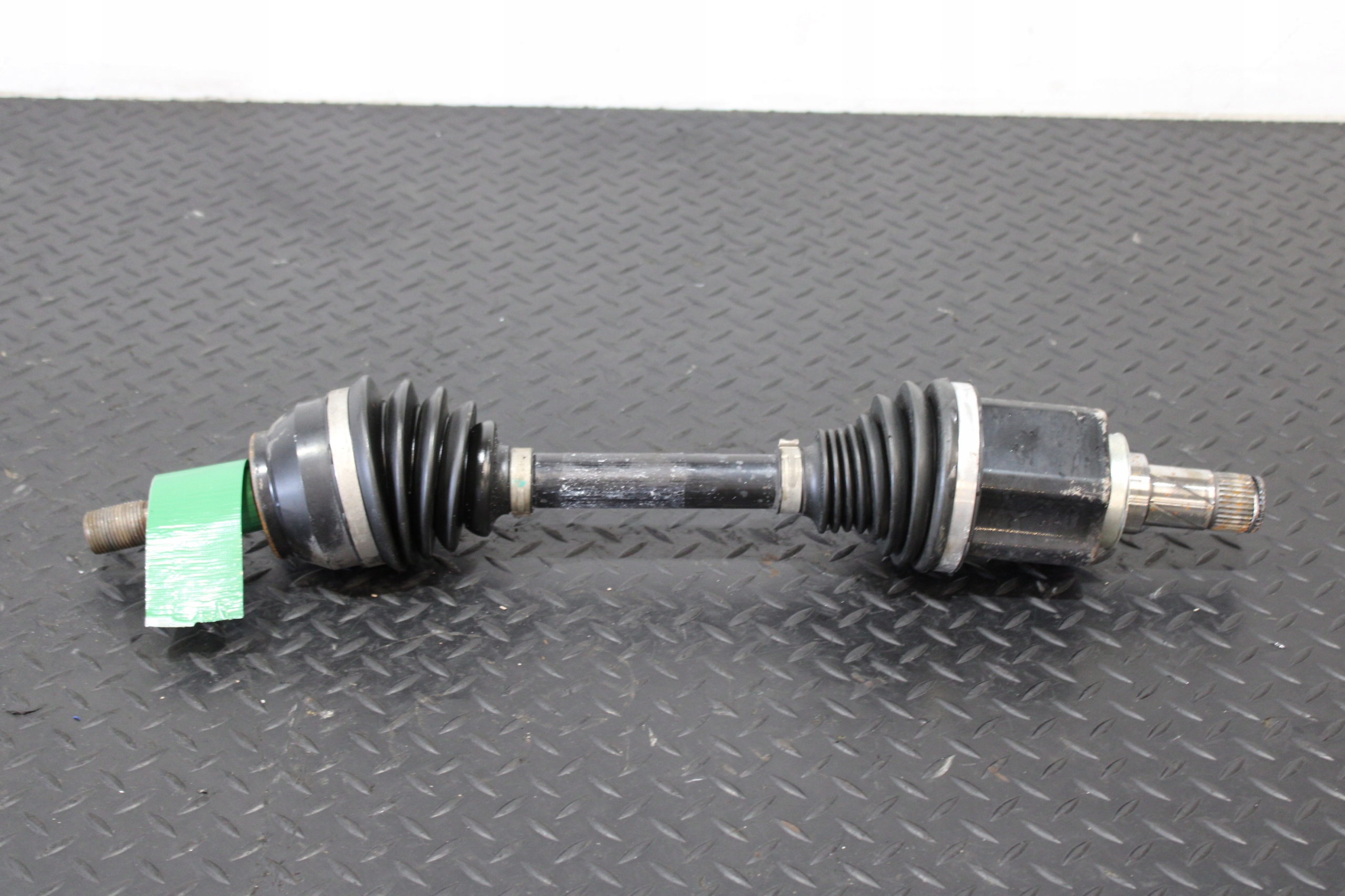 semi-axis semi-axis left front EJ32-3B437-BB LAND ROVER EVOQUE LIFT FL L538