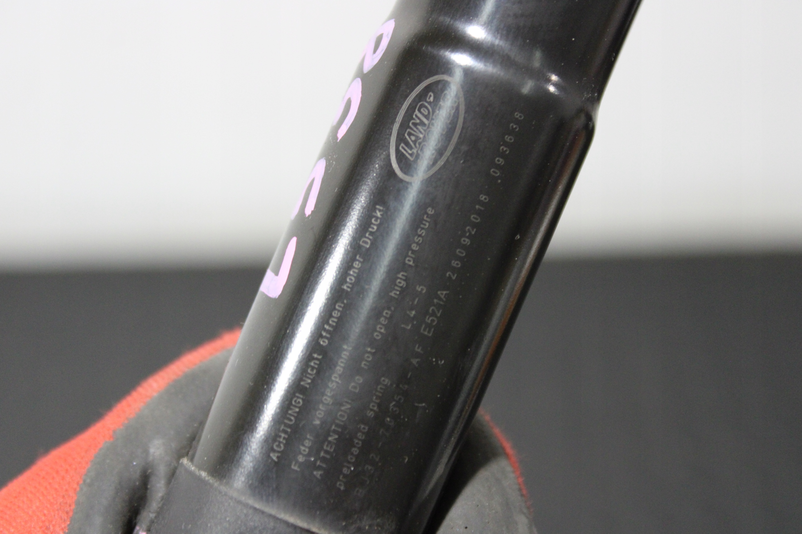 damper telescope electrical bonnet LAND ROVER EVOQUE LIFT L538