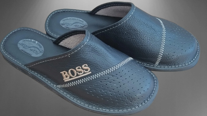 MĘSKIE KAPCIE ZE SKÓRY BOSS PANTOFLE KLAPKI CIAPY Model Męskie czarne Boss