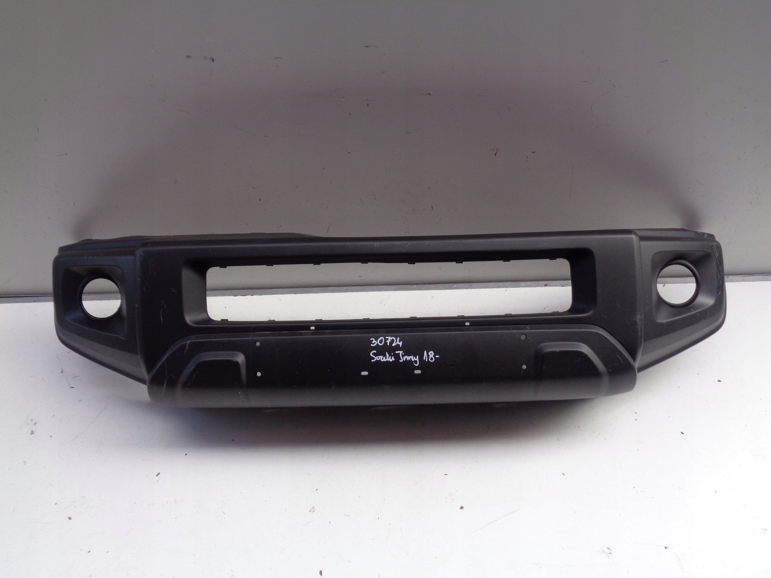 FRONTSTOSSSTANGE SUZUKI JIMNY 18- NR 30724