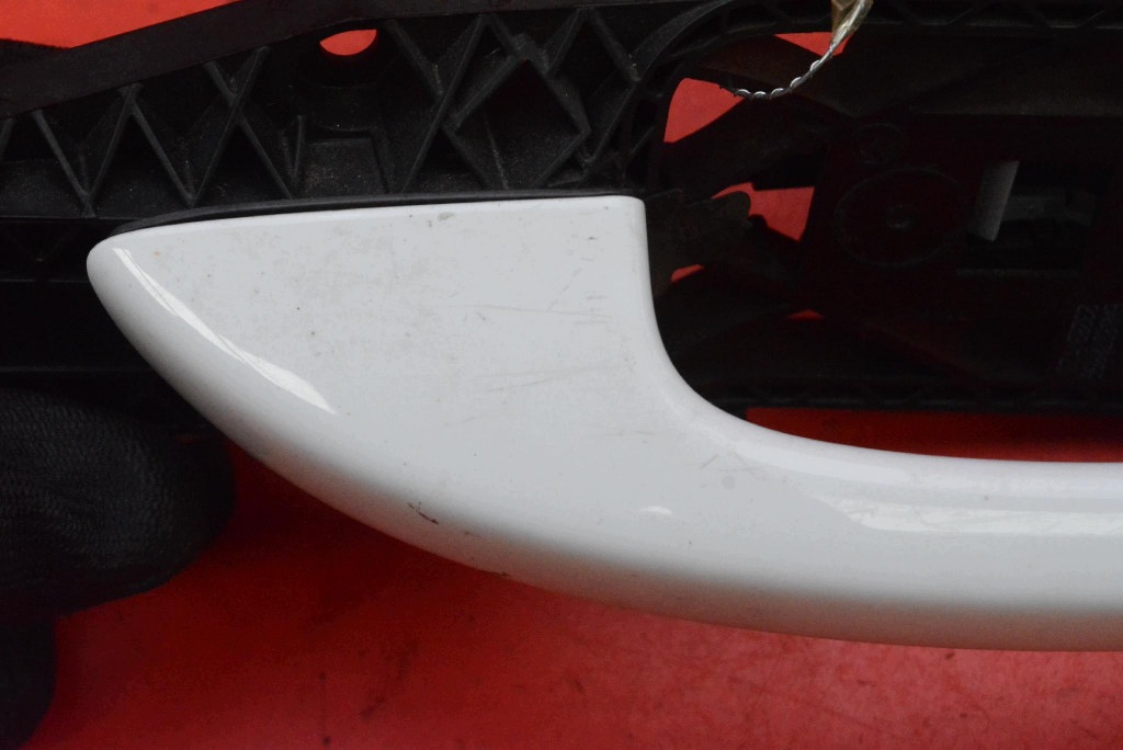 handle left front front BIALA 5N0837885G VW GOLF 6 VI 08-15
