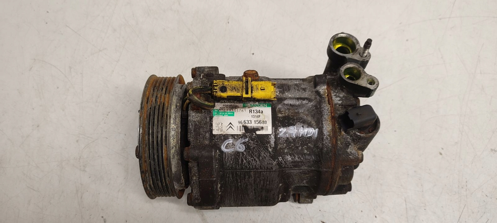 compressor of the air conditioning compressor; Citroen C6 2,7 HDI