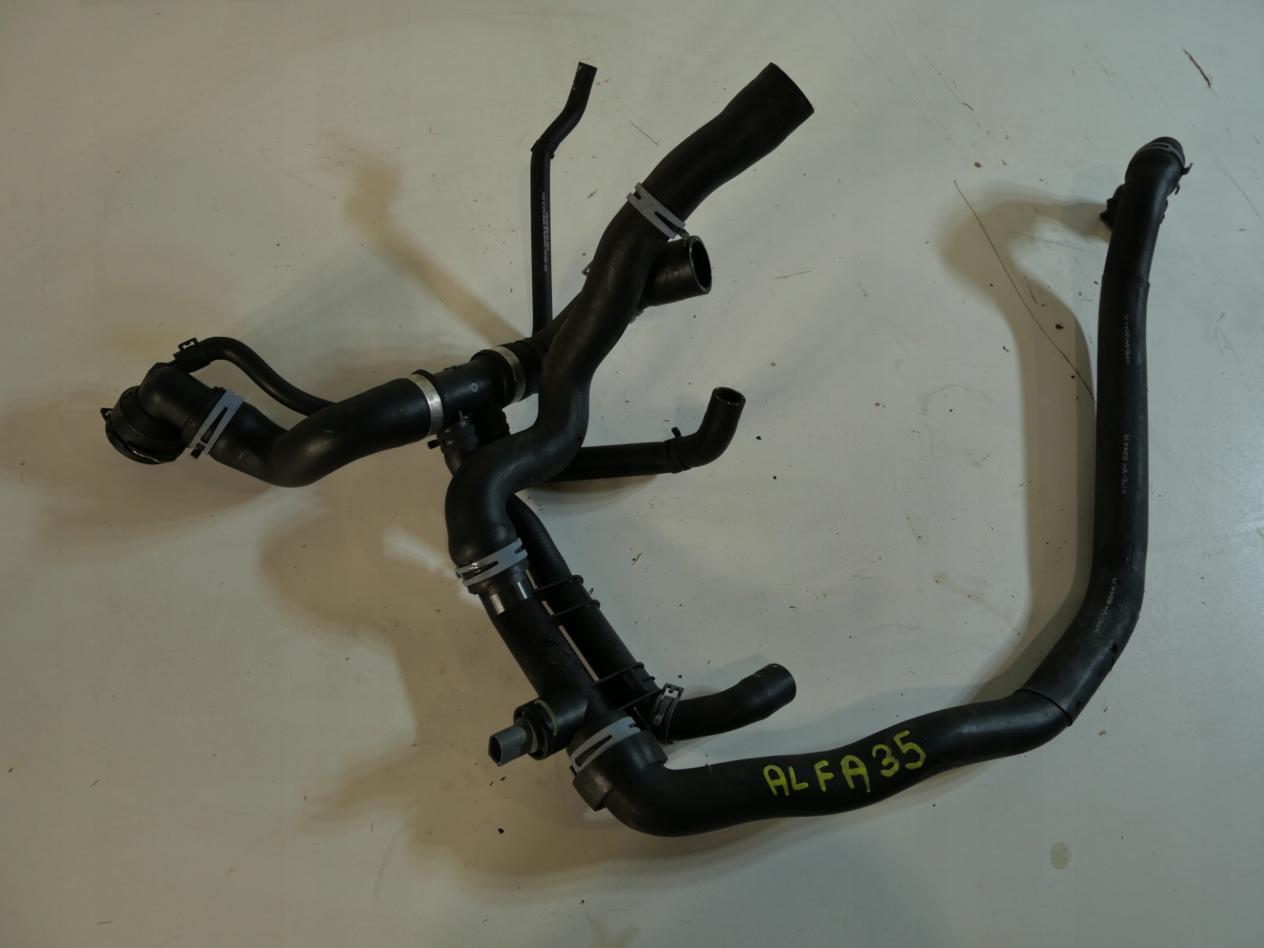 VW prijenos prirubnica vode TIGUAN 5N0121070K