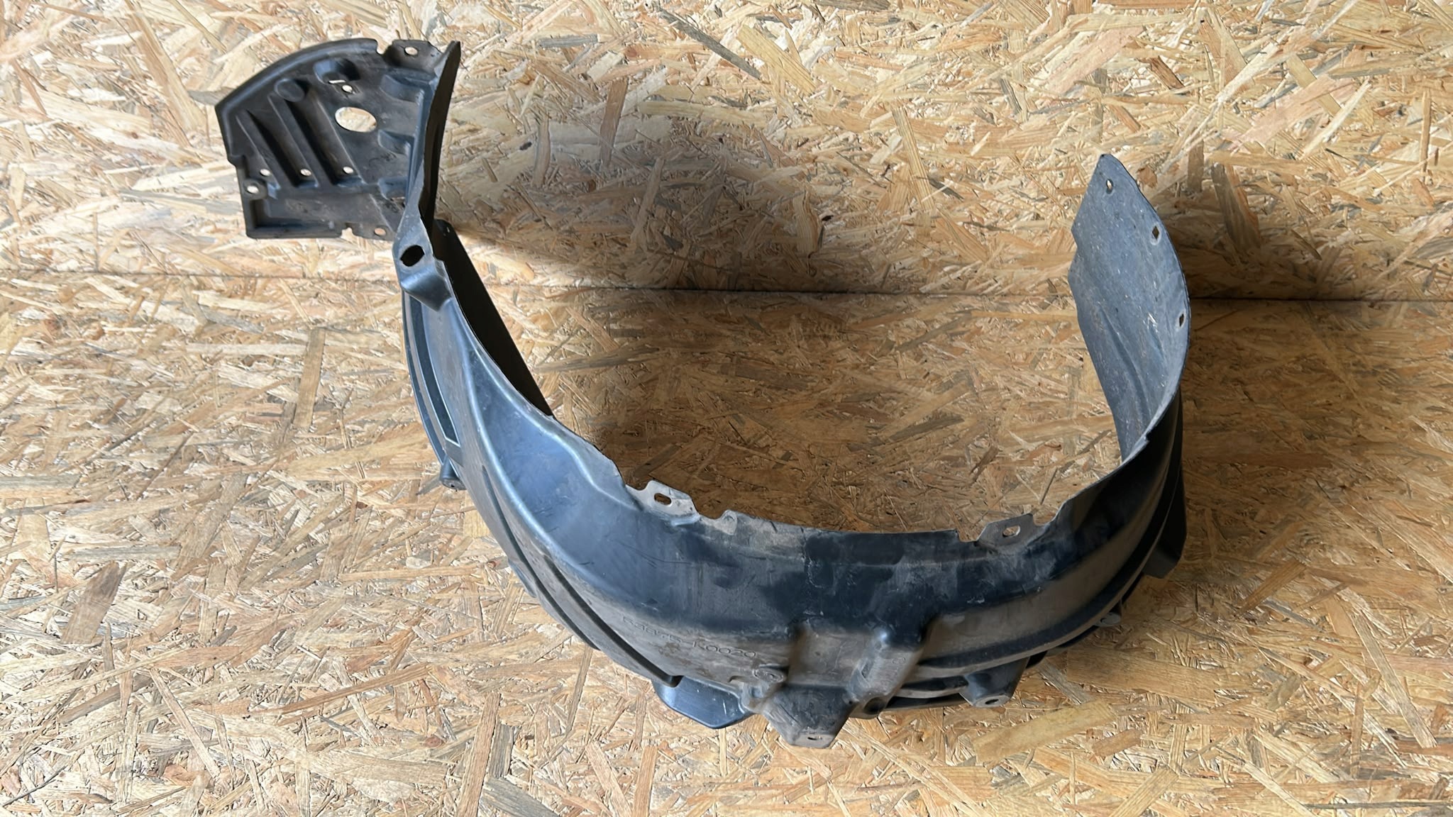 mudguard right right front front TOYOTA YARIS IV 20