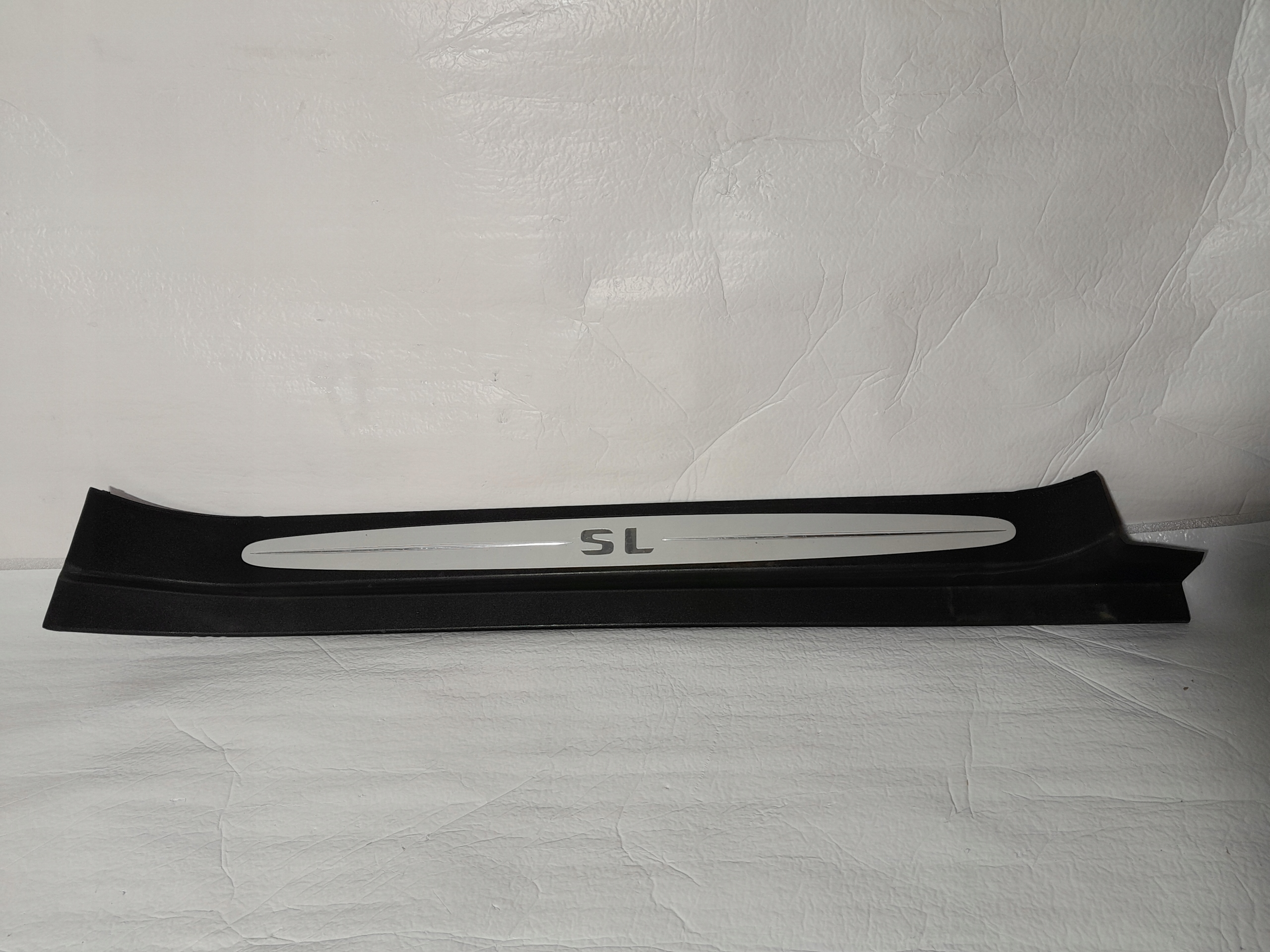 MERCEDES SL500 R230 cap moulding threshold right A2306800435