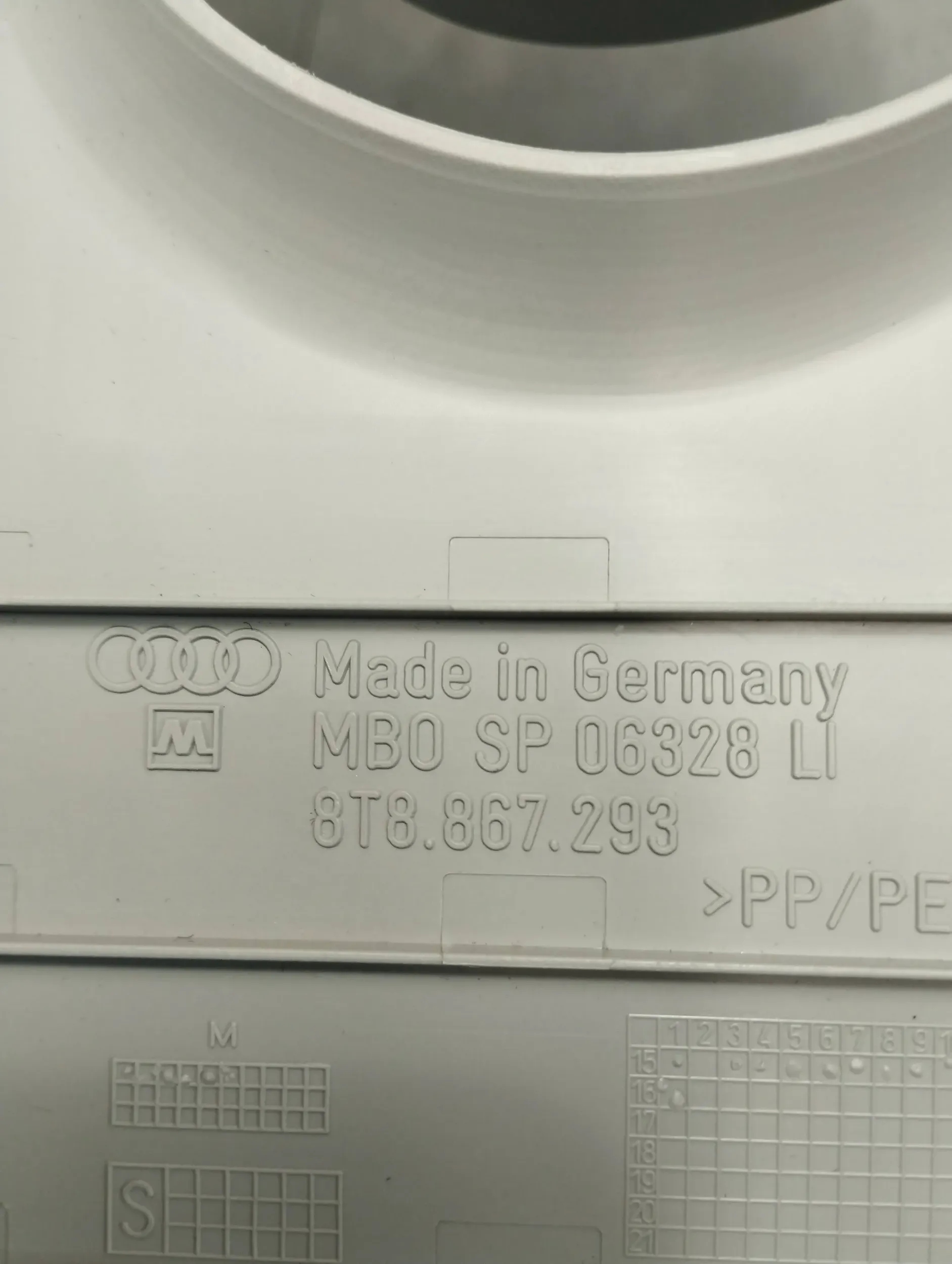 Audi A5 8T cover SLUPKA left 8T8867293