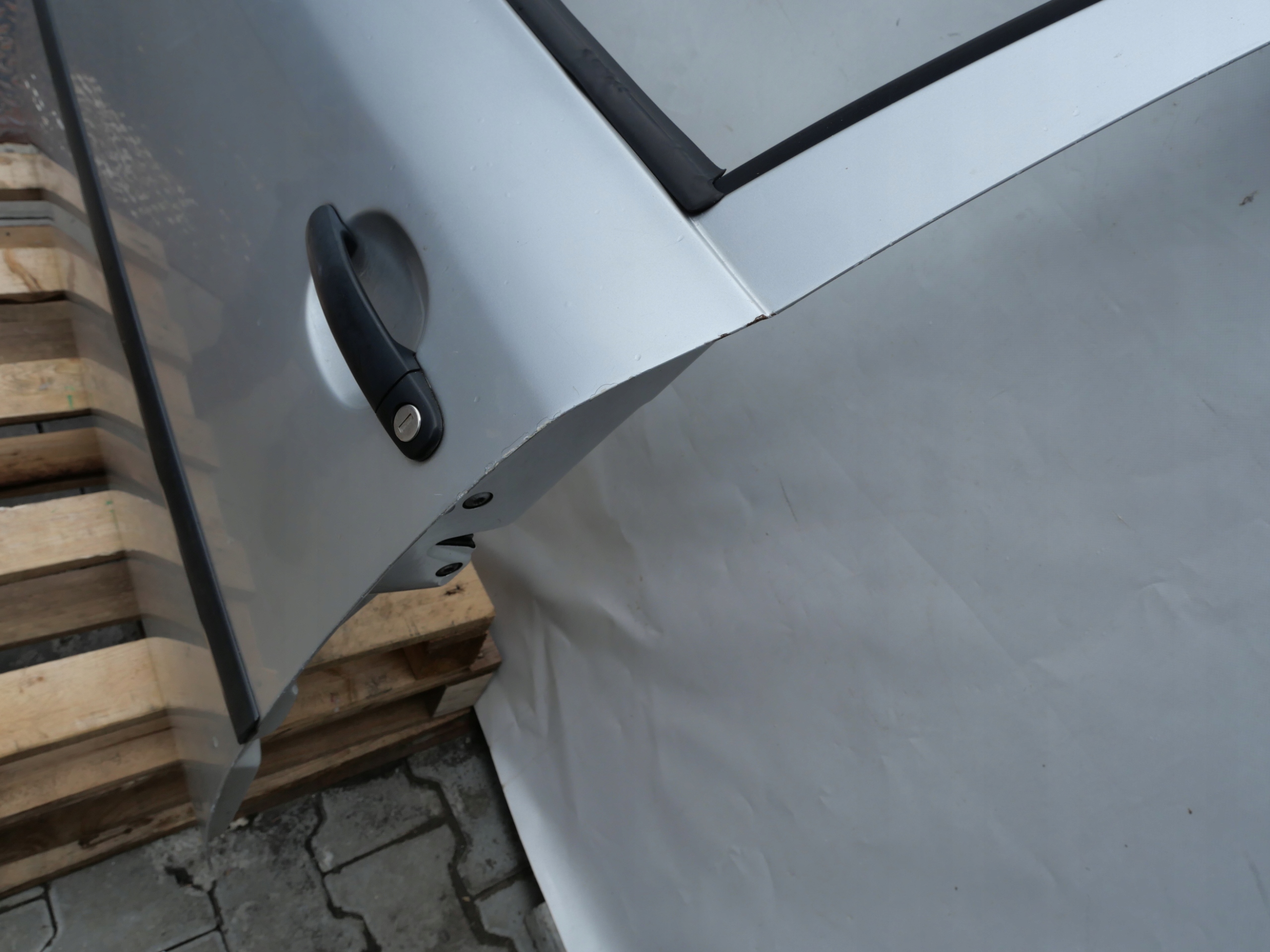 door left front SKODA OCTAVIA and