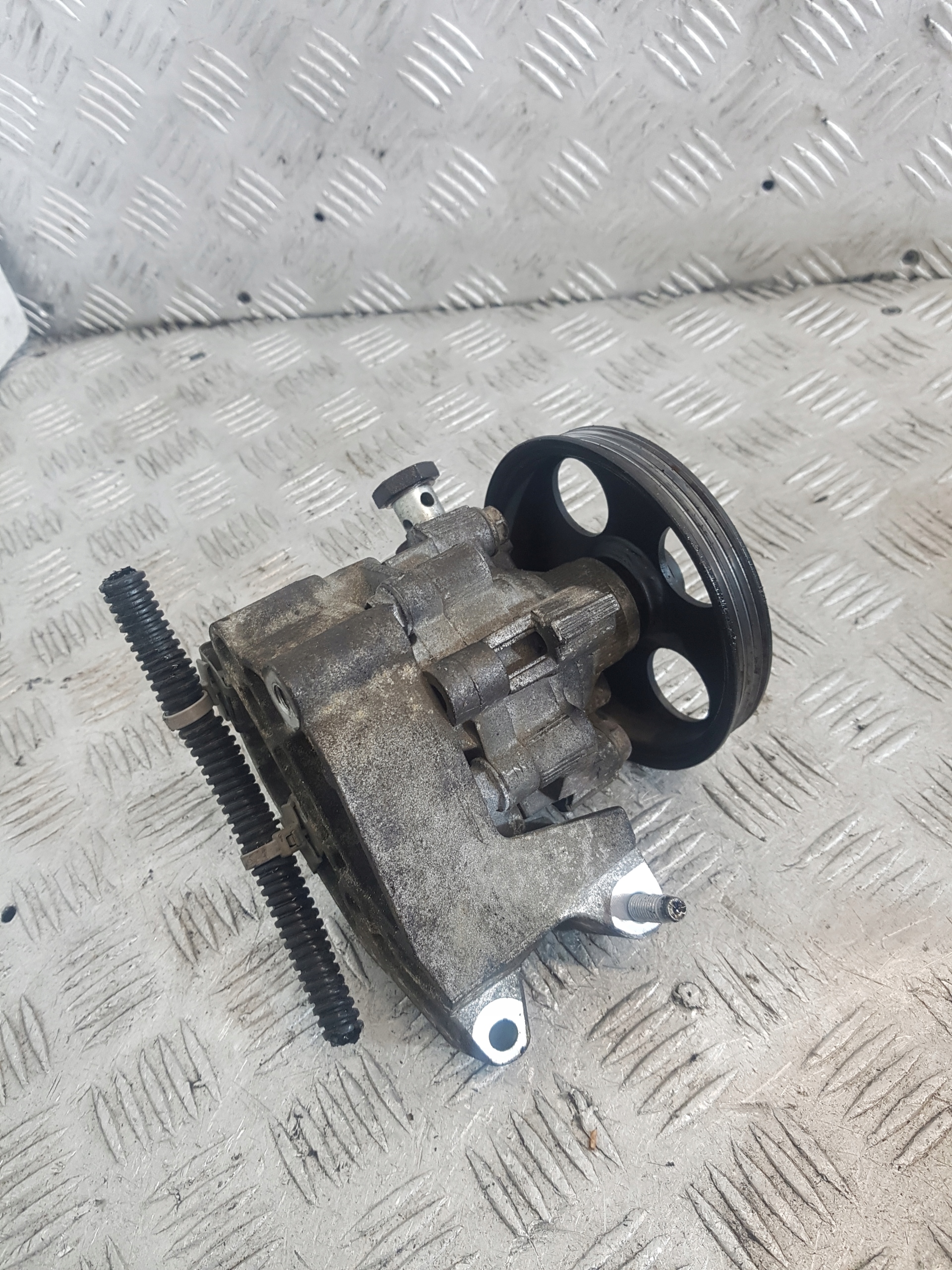 servo pump OPEL INSIGNIA