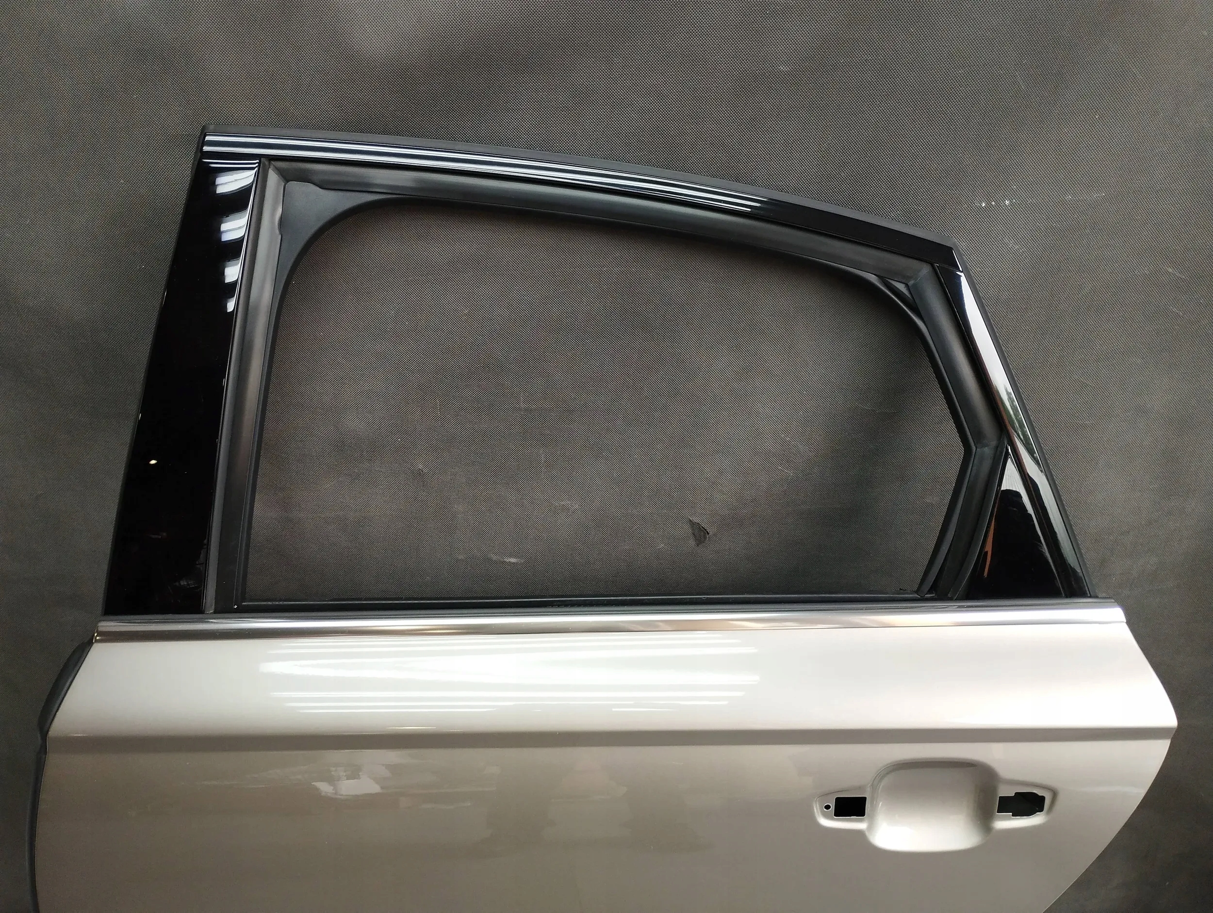 Audi A6 C7 4G sedan door left rear part LZ1U