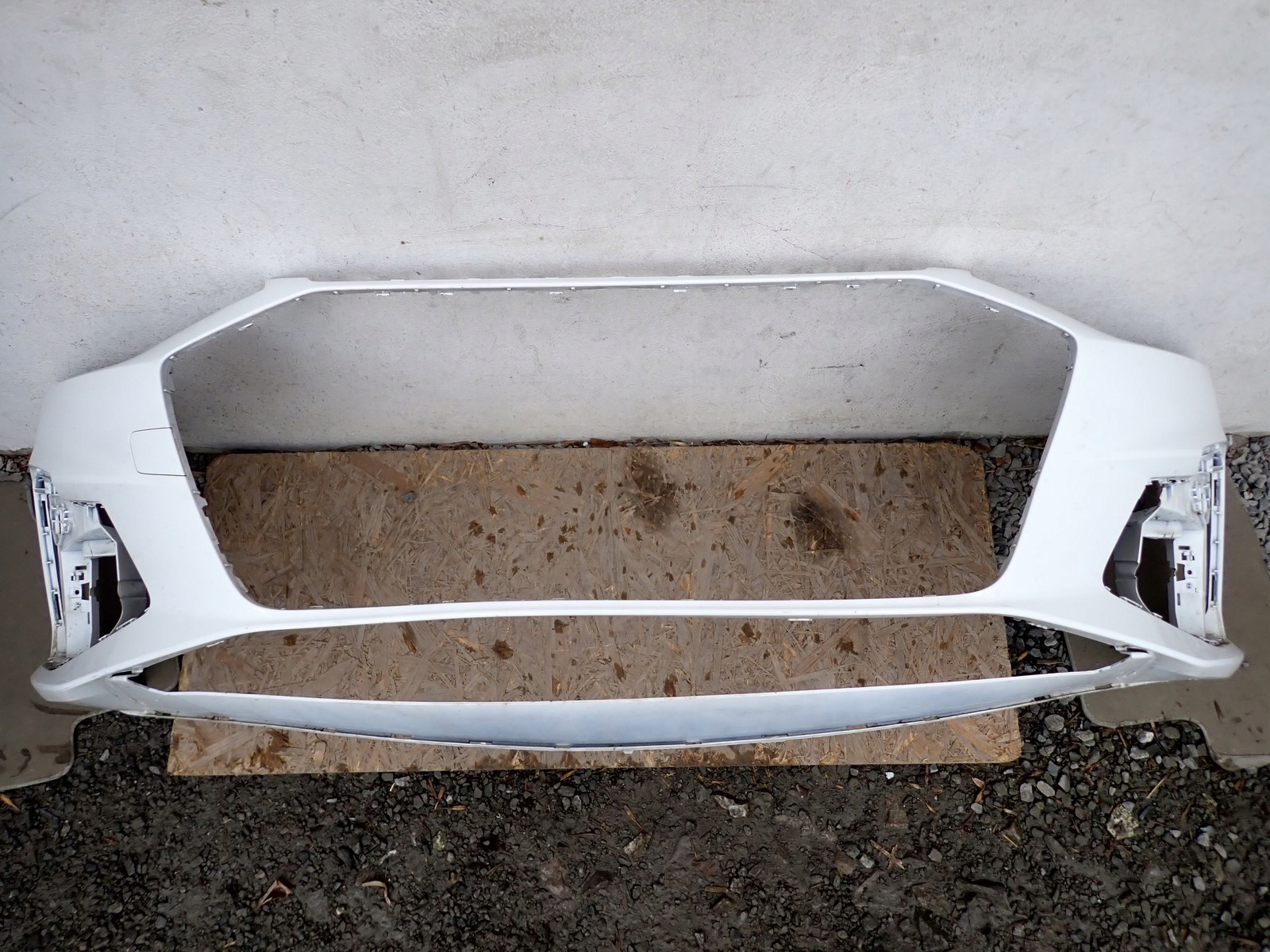 bumper front front AUDI A4 B9 8W S LINE LIFT 2019-2024R 8W0807437AO