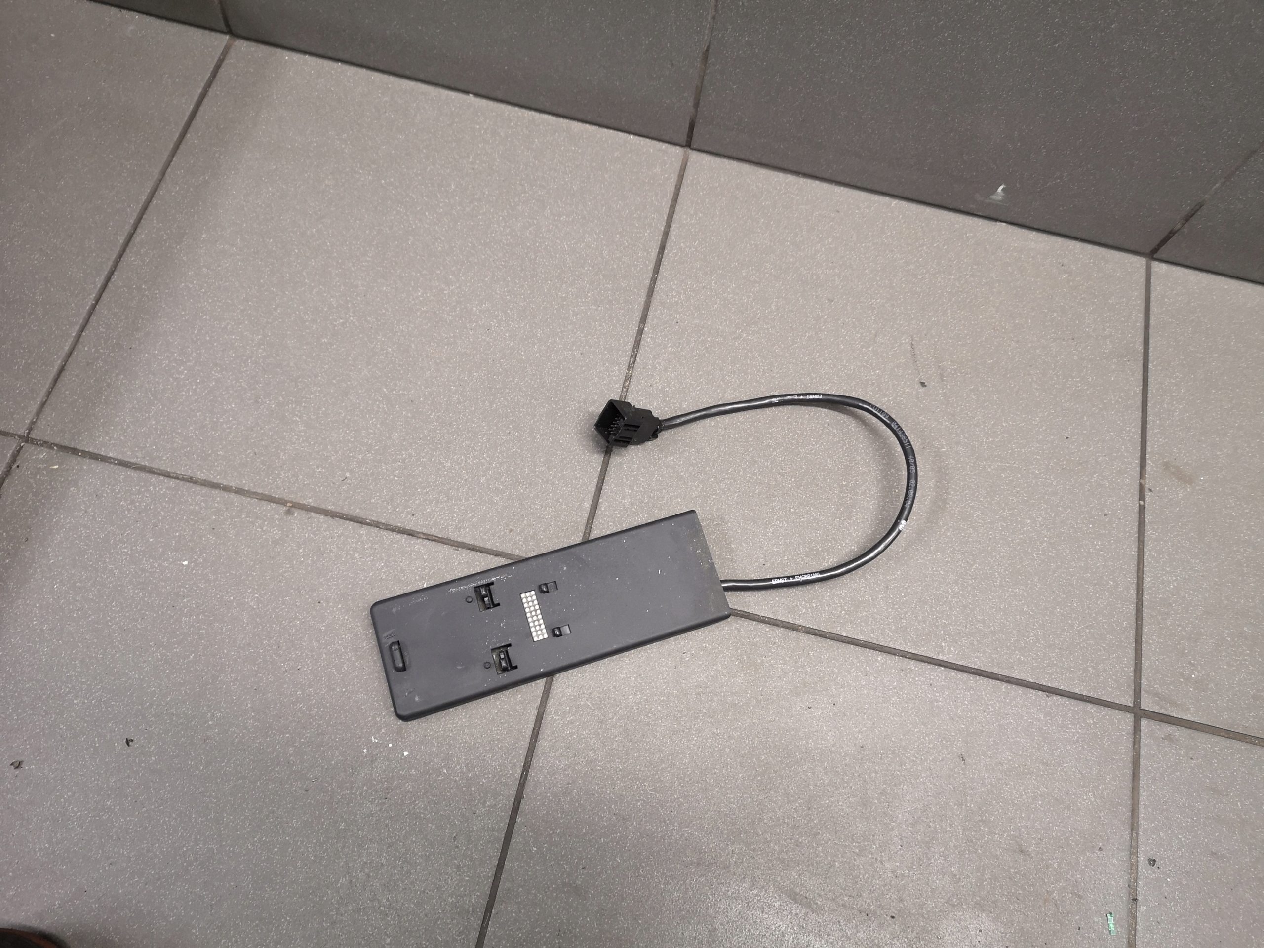 PODSTAWA ADAPTER TELEFONU AUDI A8 D3 4E0862401A