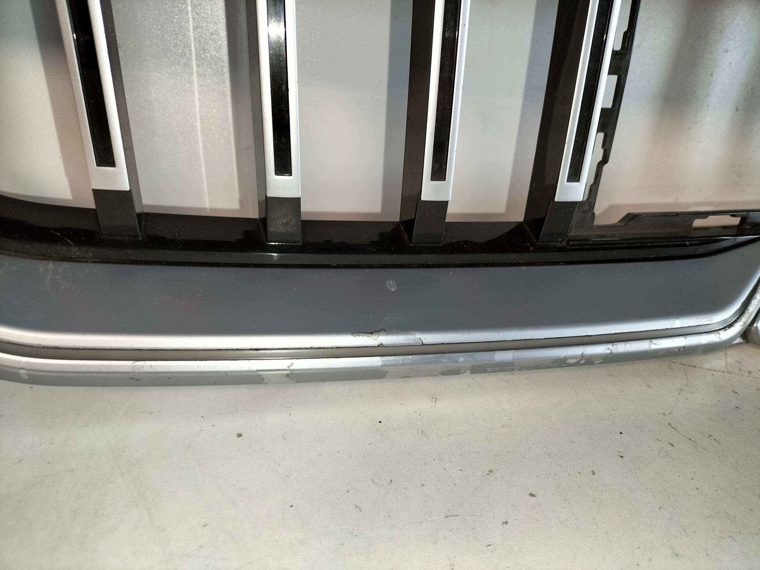 grille grid grill BMW i5 G60 G61 G68 23