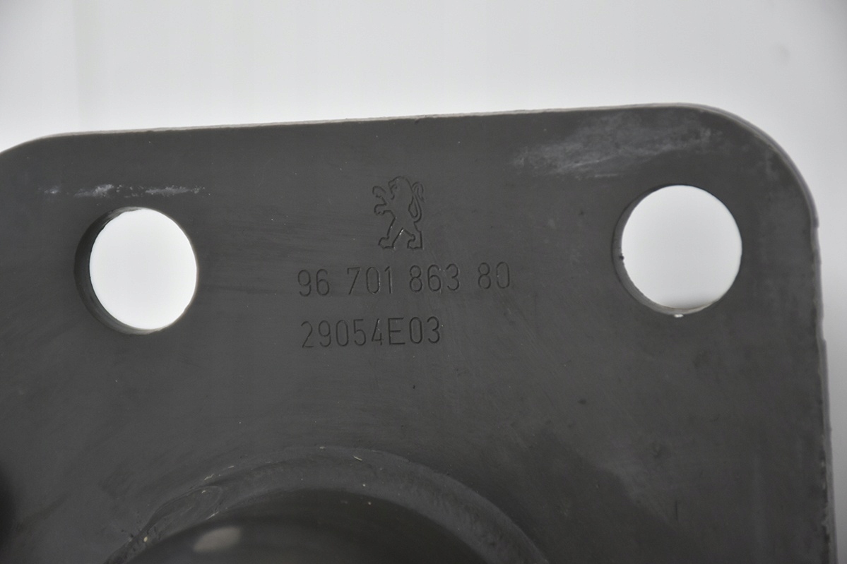 TRAVERSA paraurti Anteriore Anteriore PEUGEOT 3008 e