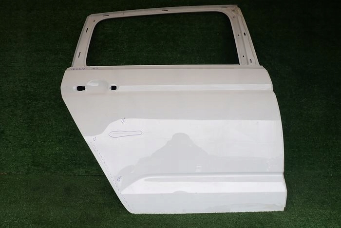 VW TOURAN 15- Tür rechts hinten heck