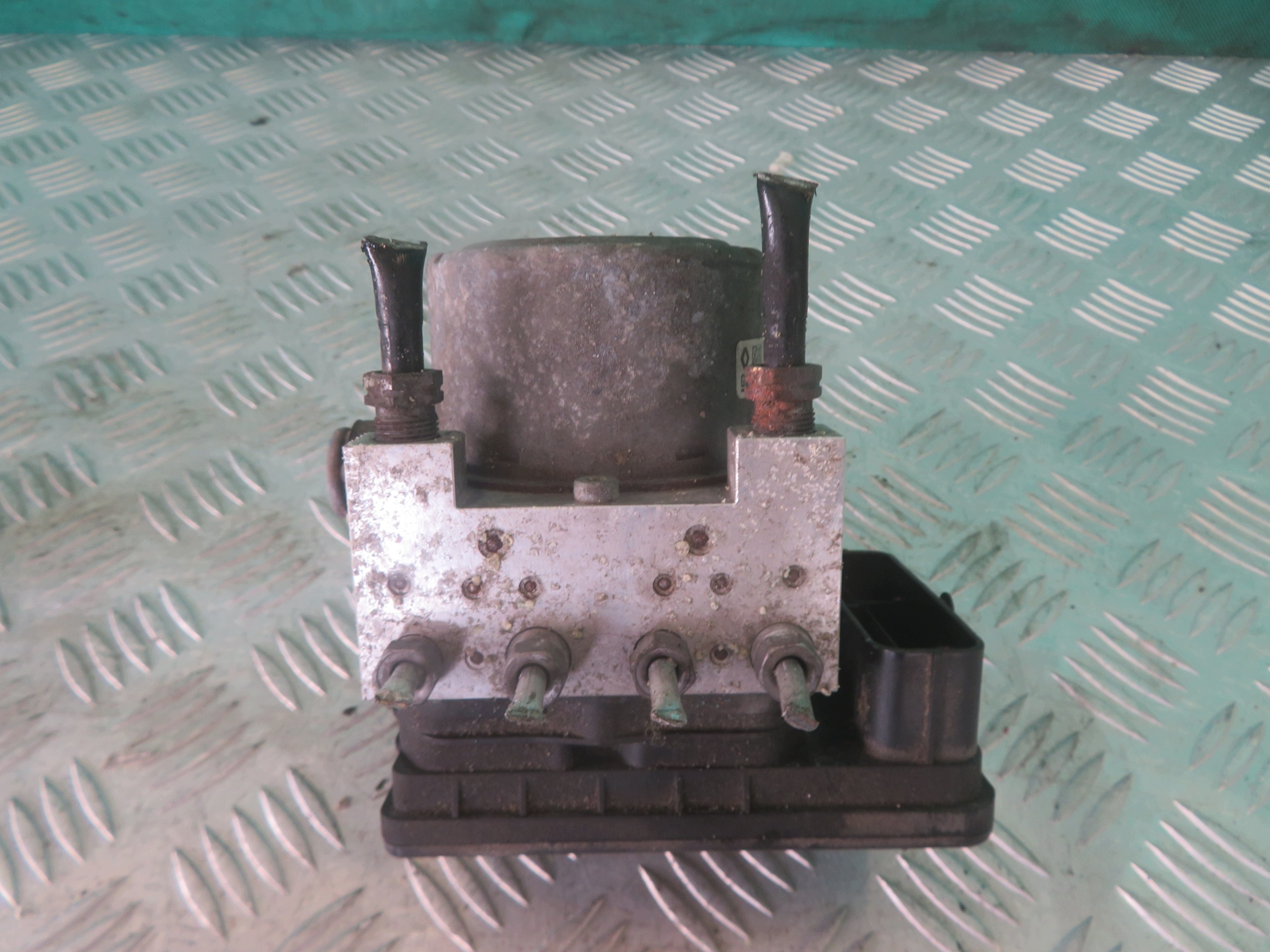pompa ABS RENAULT TRAFIC OPEL VIVARO 2.0 20R 476601418R