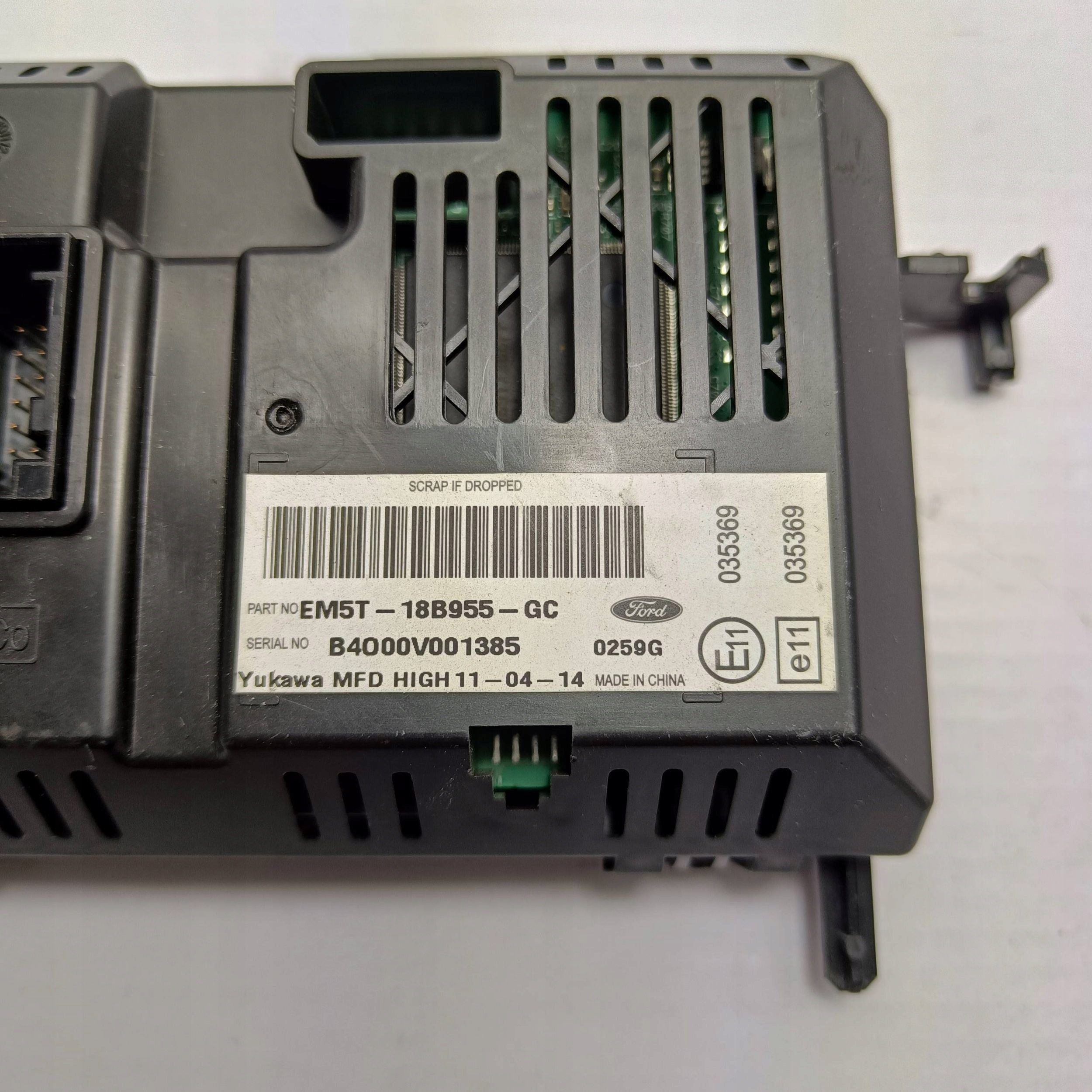FORD KUGA MK2 FIESTA MK7 FOCUS MK3 display RADIA navigation devices