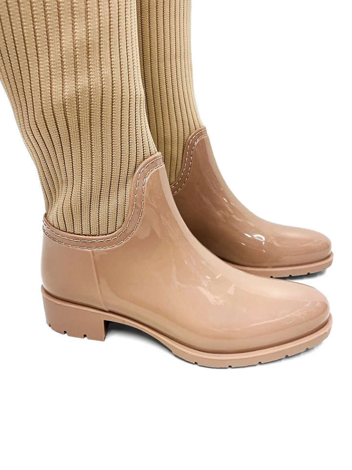 BEŻOWE WYSOKIE KALOSZE Z ELASTYCZNĄ CHOLEWKĄ 41 Wzór dominujący bez wzoru