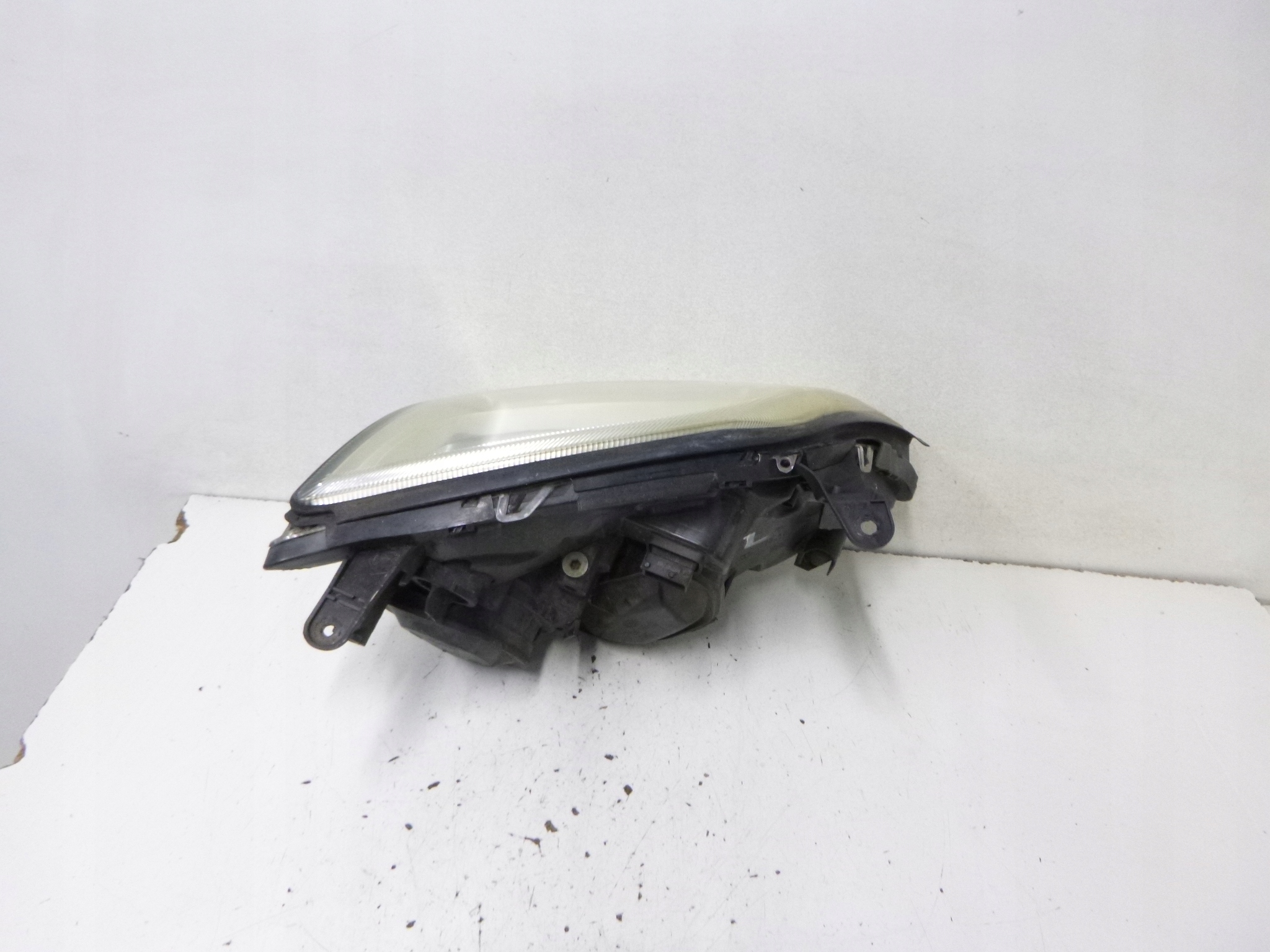 light front Opel Signum / Vectra C 04r. 15588700
