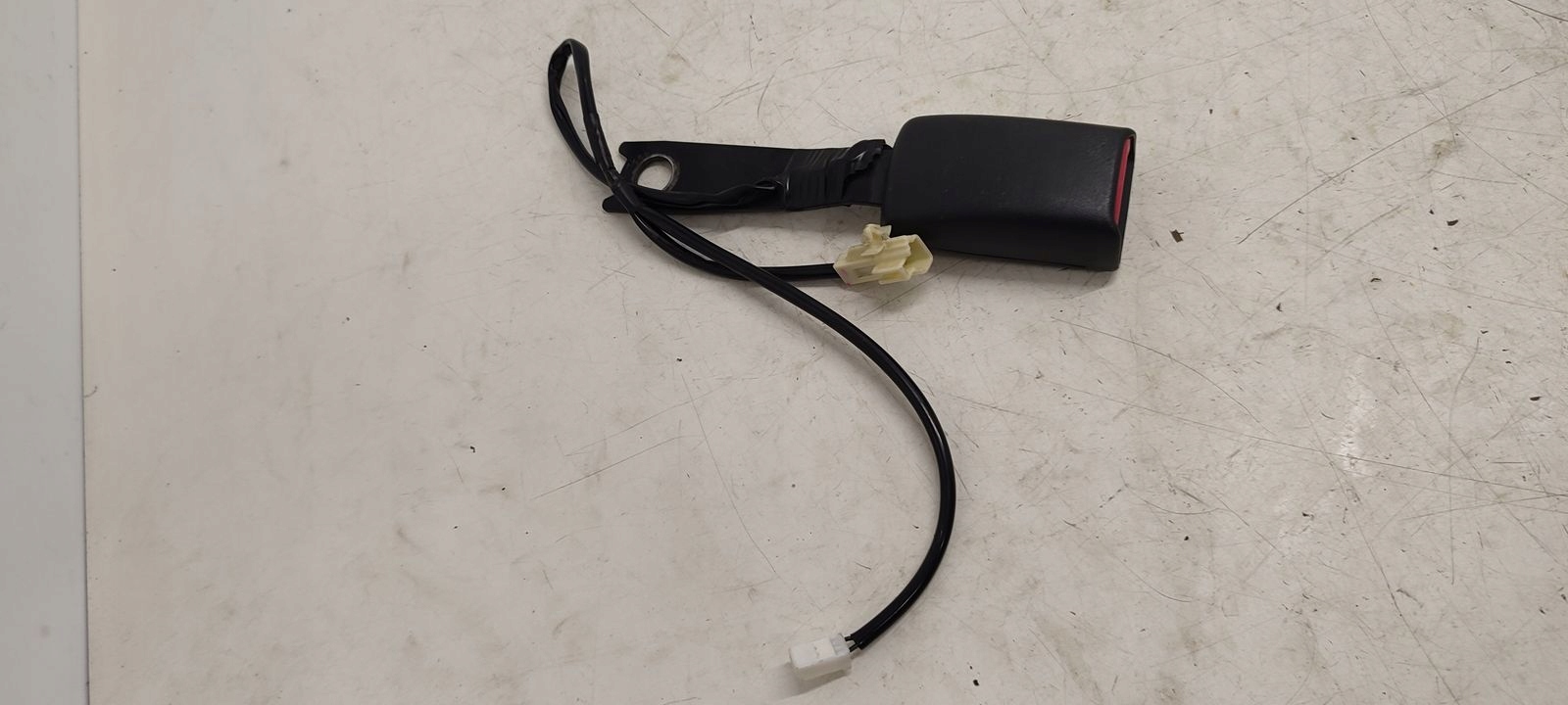 Zapinka supports right front Daihatsu Sirion II 1,0