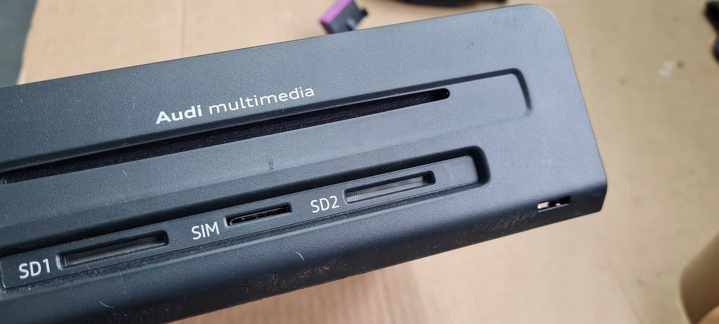 A4 B9 8W MULTIMEDIA player SD NAVI 8W0035192B A5 8W