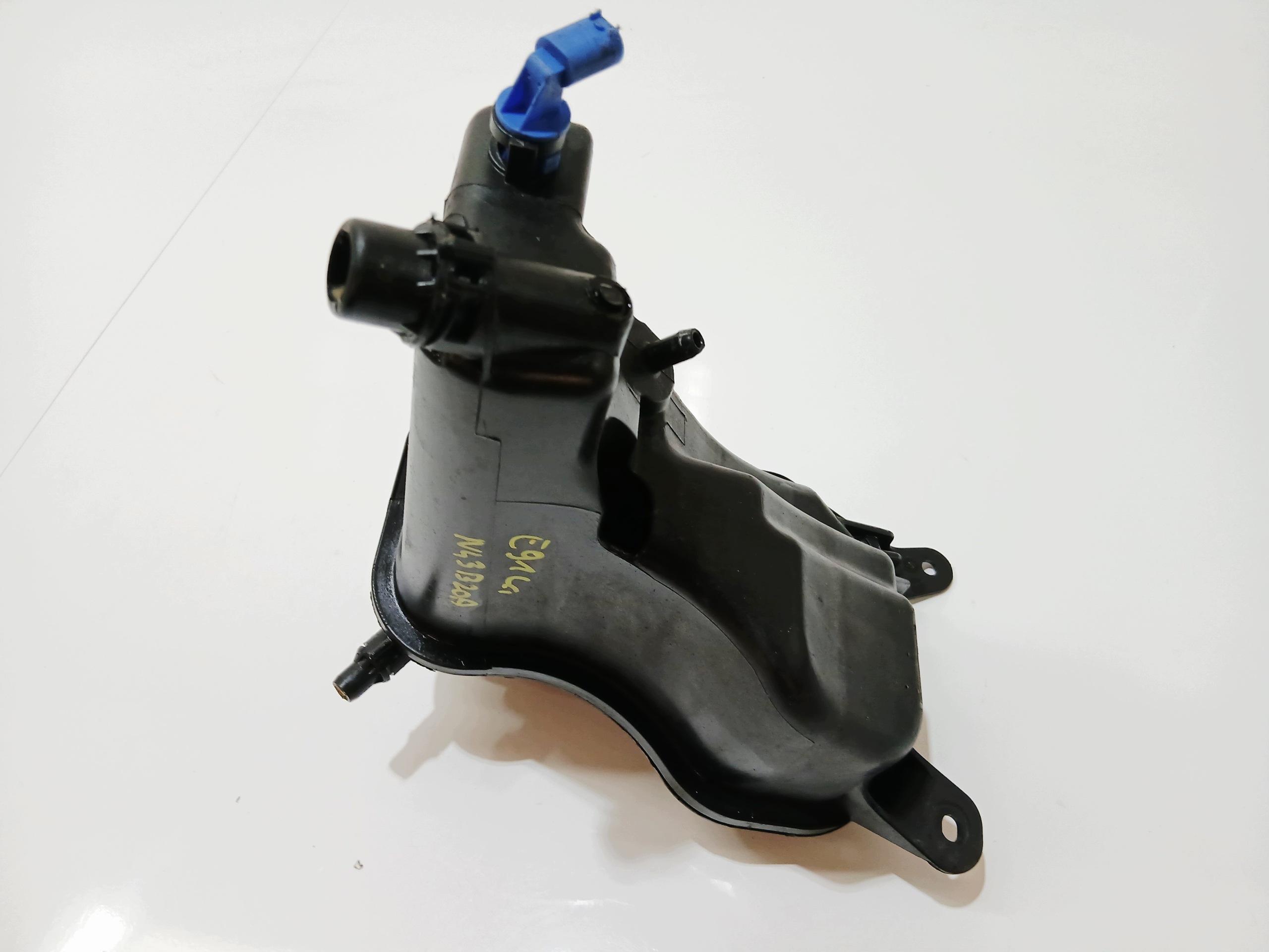 Réservoir eau BMW E90 E91 LCI N43