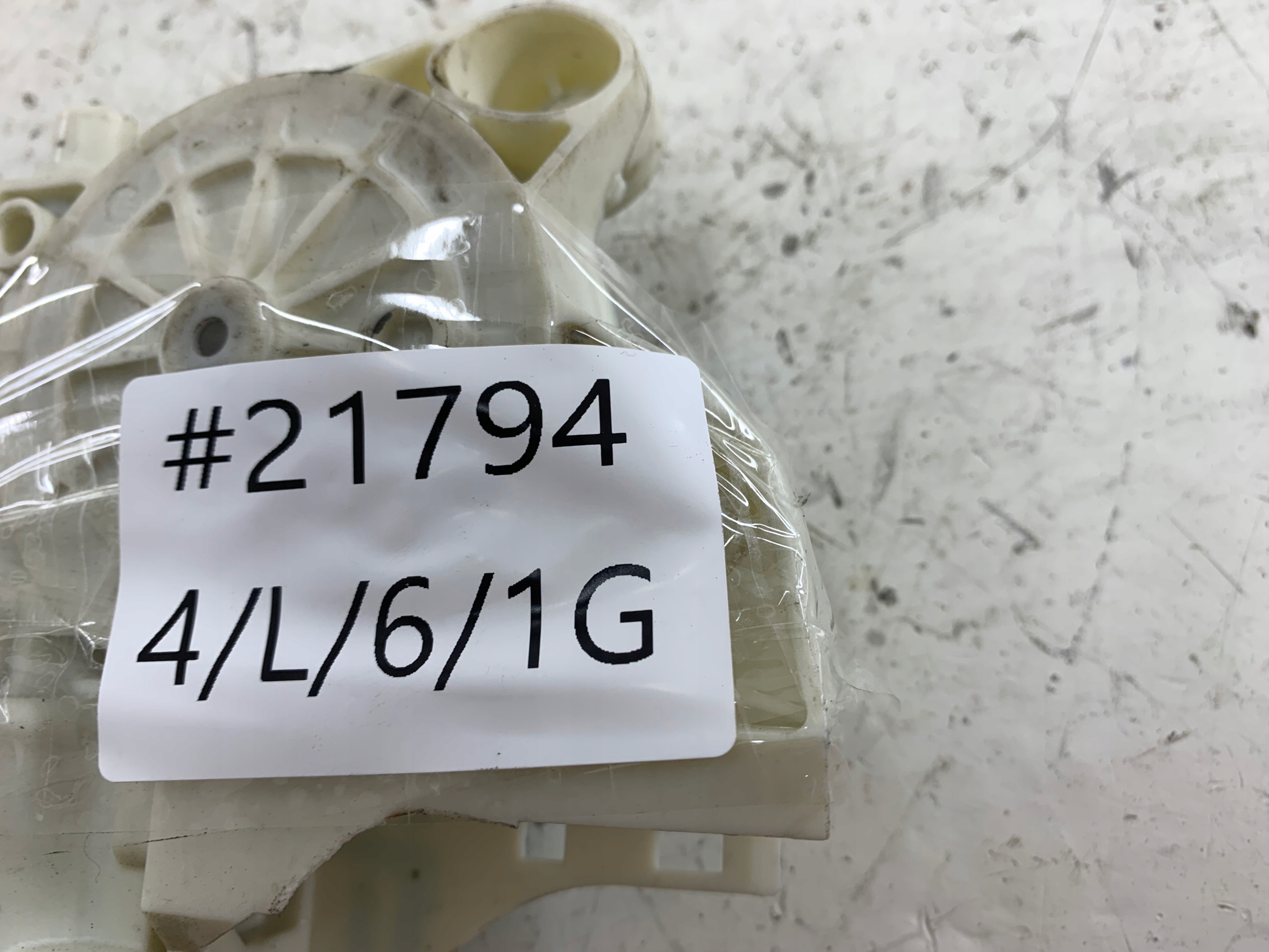 FORD FOCUS MK2 mini motor windows right front 0130822217