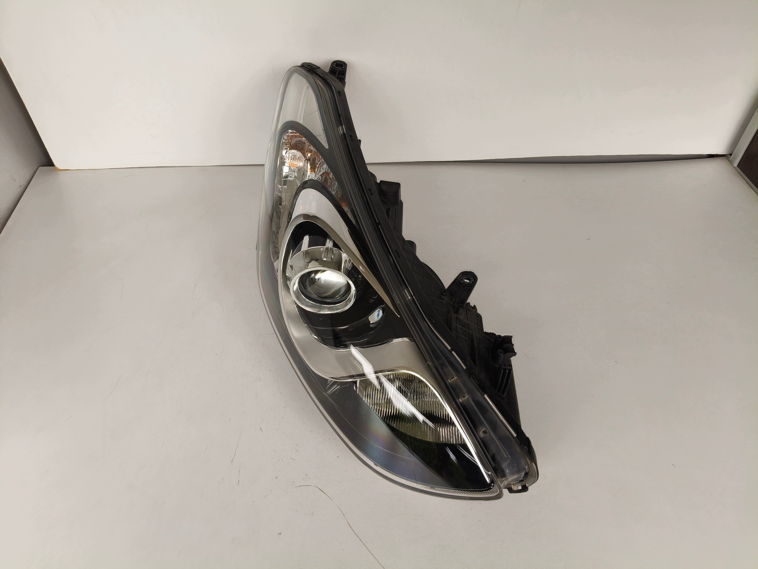 light right REFLEKTOR HYUNDAI I30 II 12