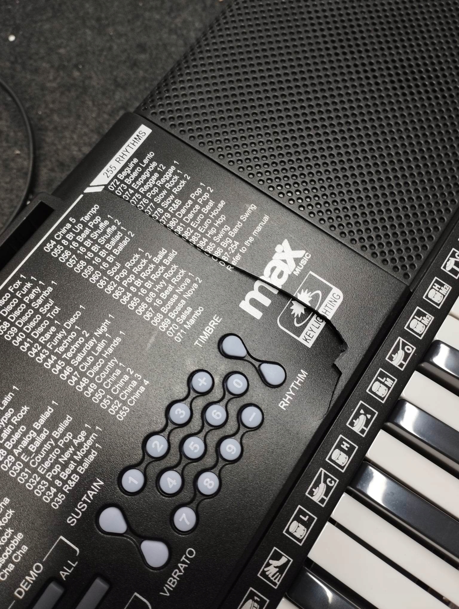 Synthétiseur GENERIQUE Max Kb5 Clavier électronique 61 Touches Pour Débutant  Avec Casque Audio Et Stand