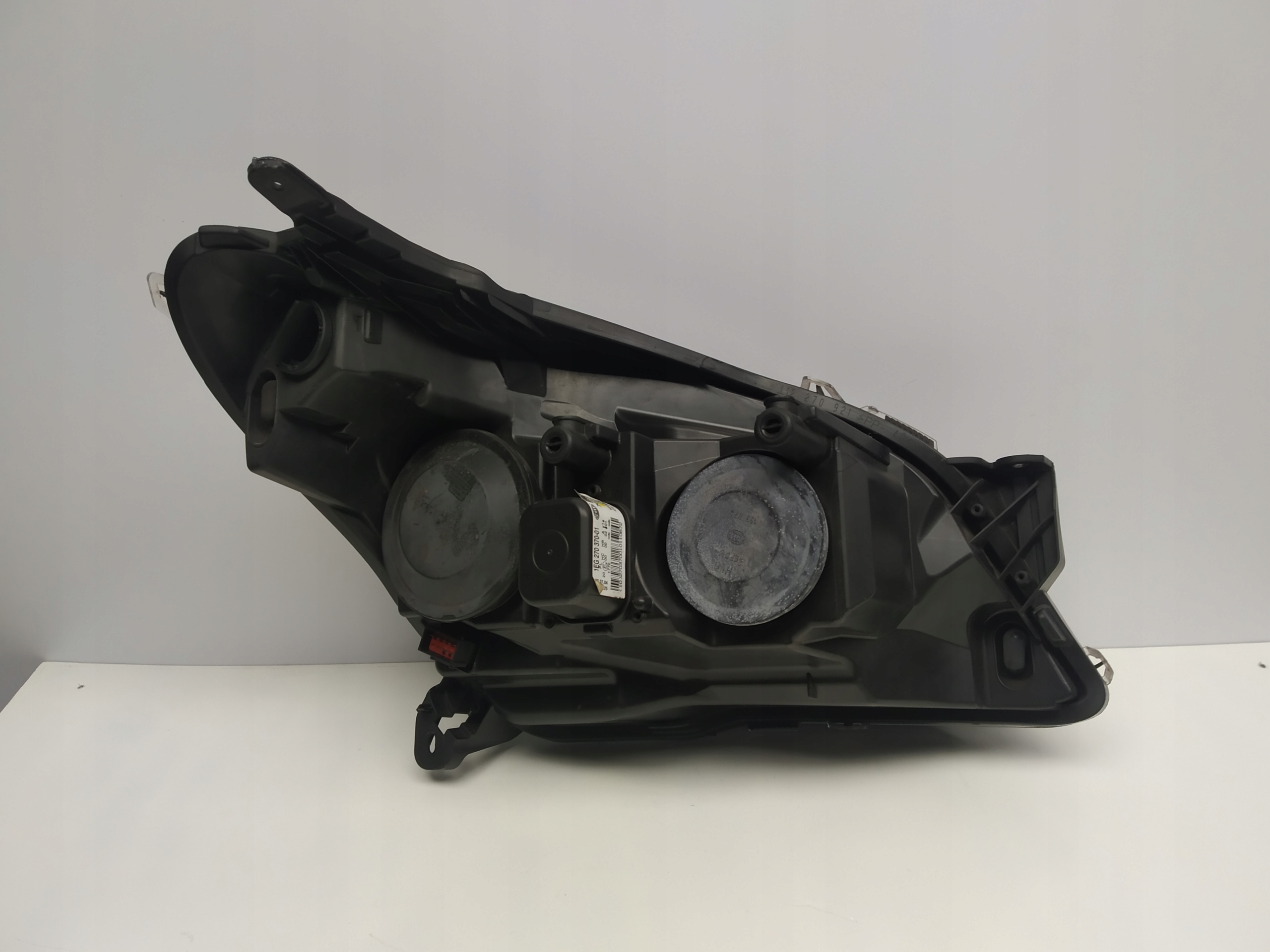 2004-07r Opel Astra III H reflektor light front left before lift Hella OM